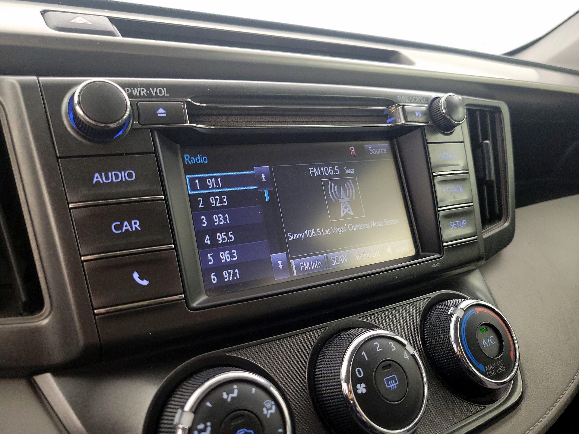 Thumbnail: 2014 Toyota RAV4 - 15