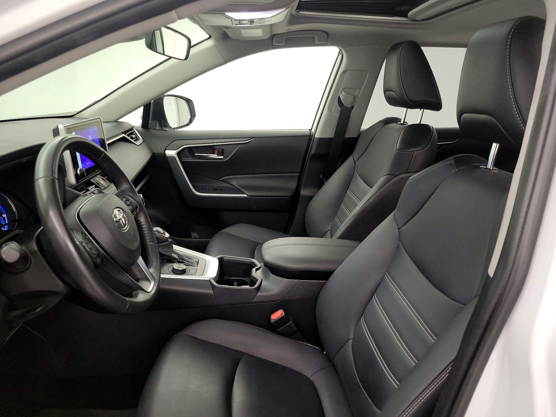 Thumbnail: 2023 Toyota RAV4 - 11