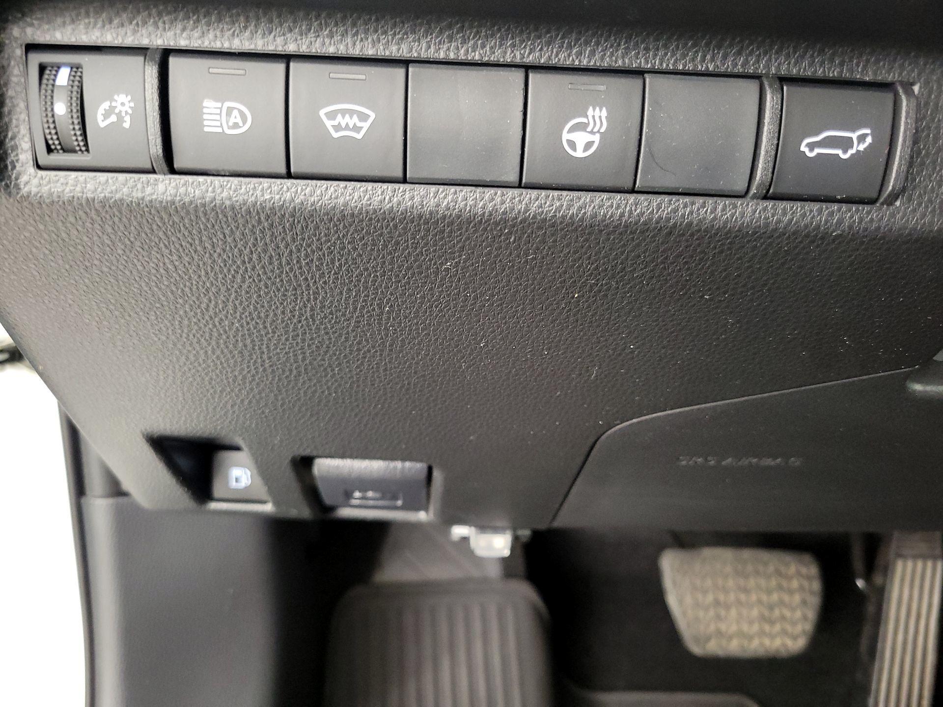 Thumbnail: 2023 Toyota RAV4 - 13