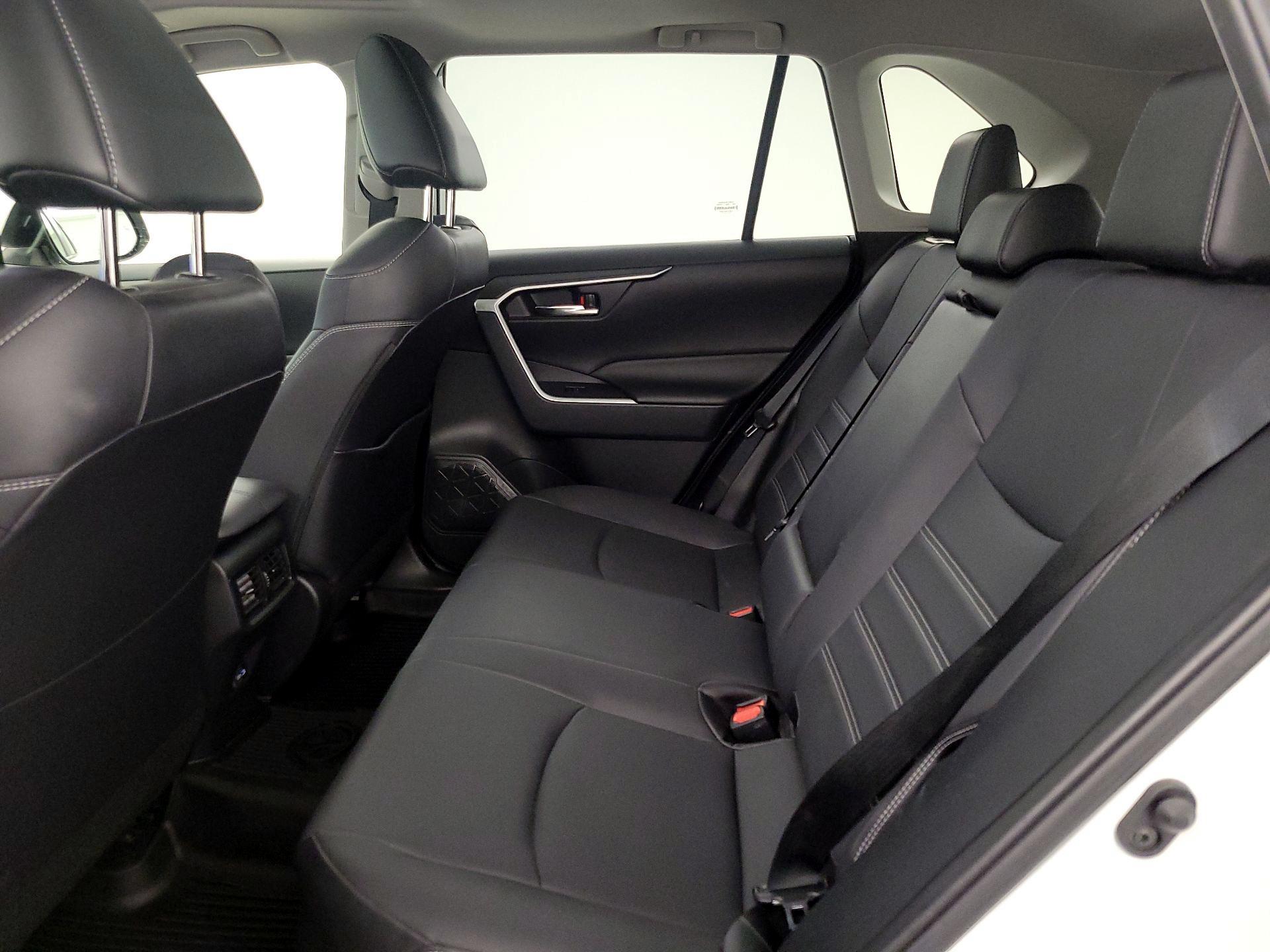 Thumbnail: 2023 Toyota RAV4 - 20