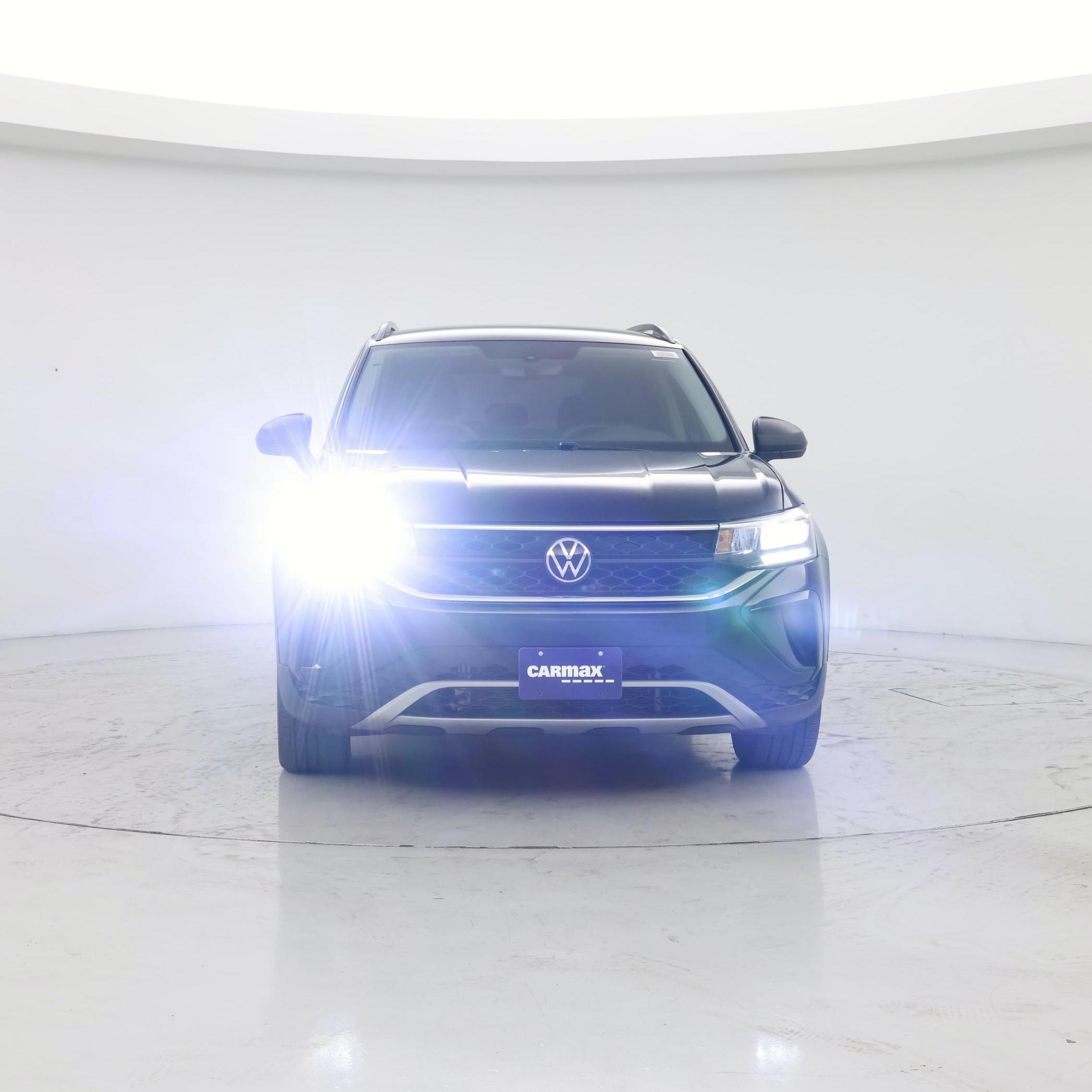 Thumbnail: 2023 Volkswagen Taos - 5