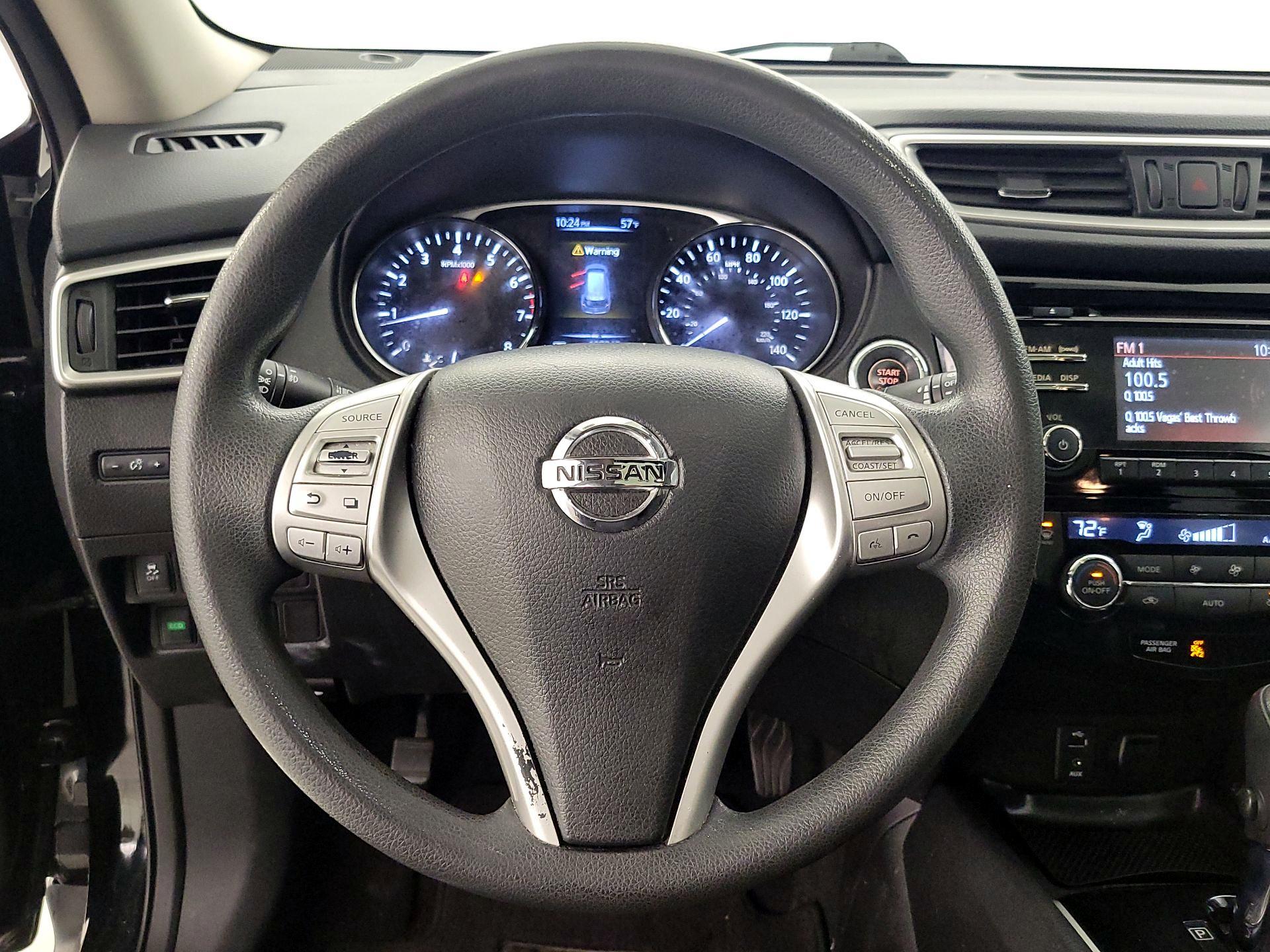 Thumbnail: 2015 Nissan Rogue - 10