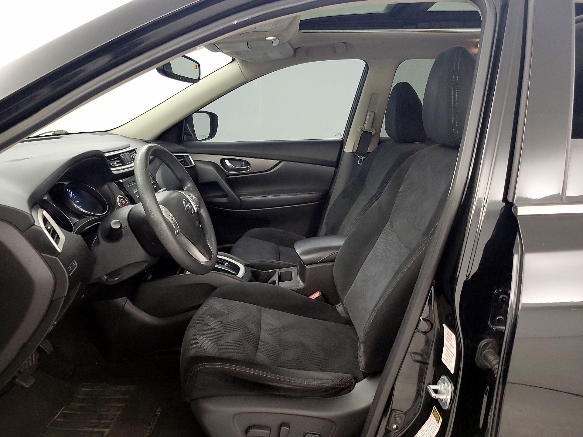 Thumbnail: 2015 Nissan Rogue - 11