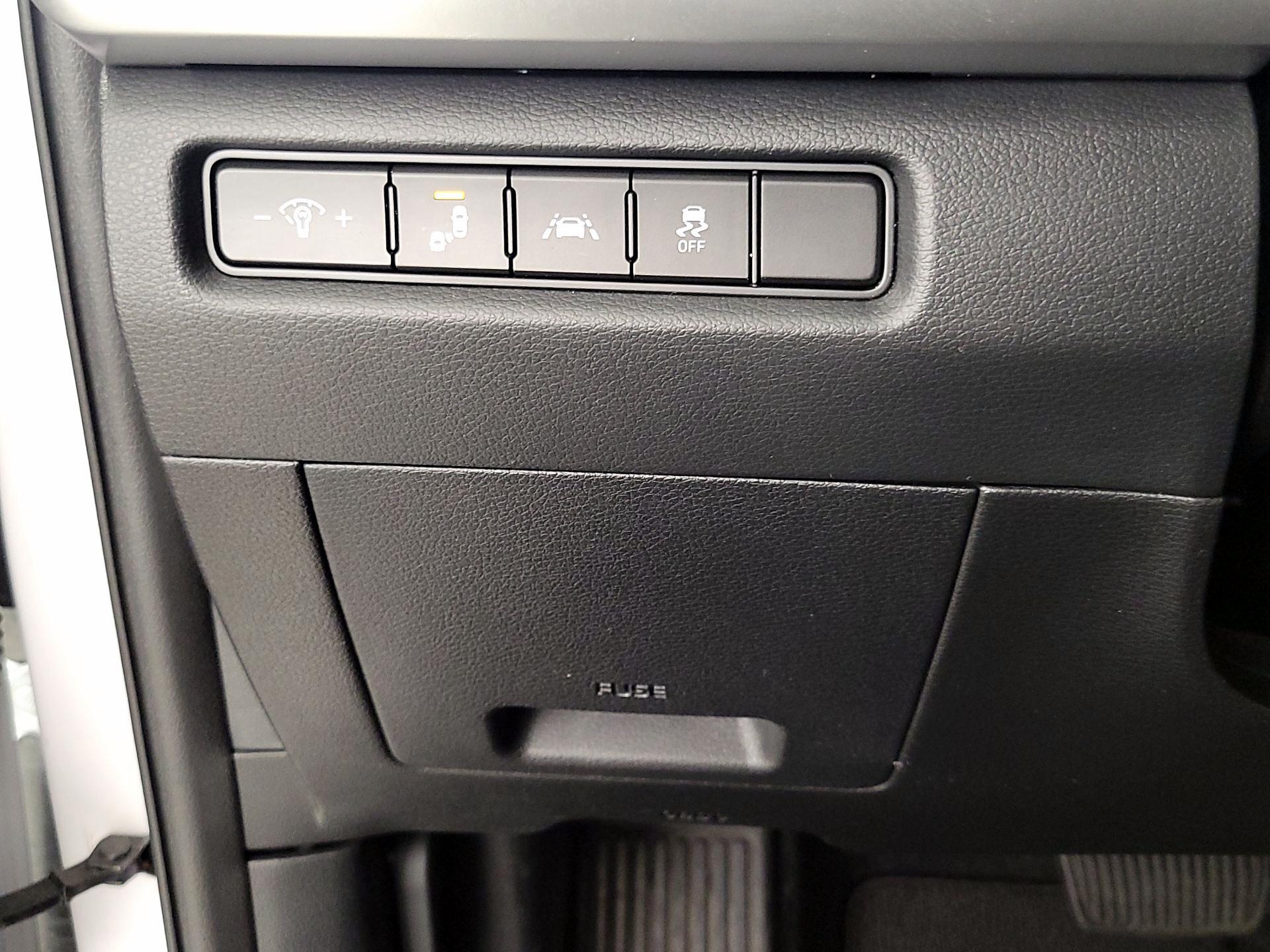 Thumbnail: 2021 Kia Telluride - 13