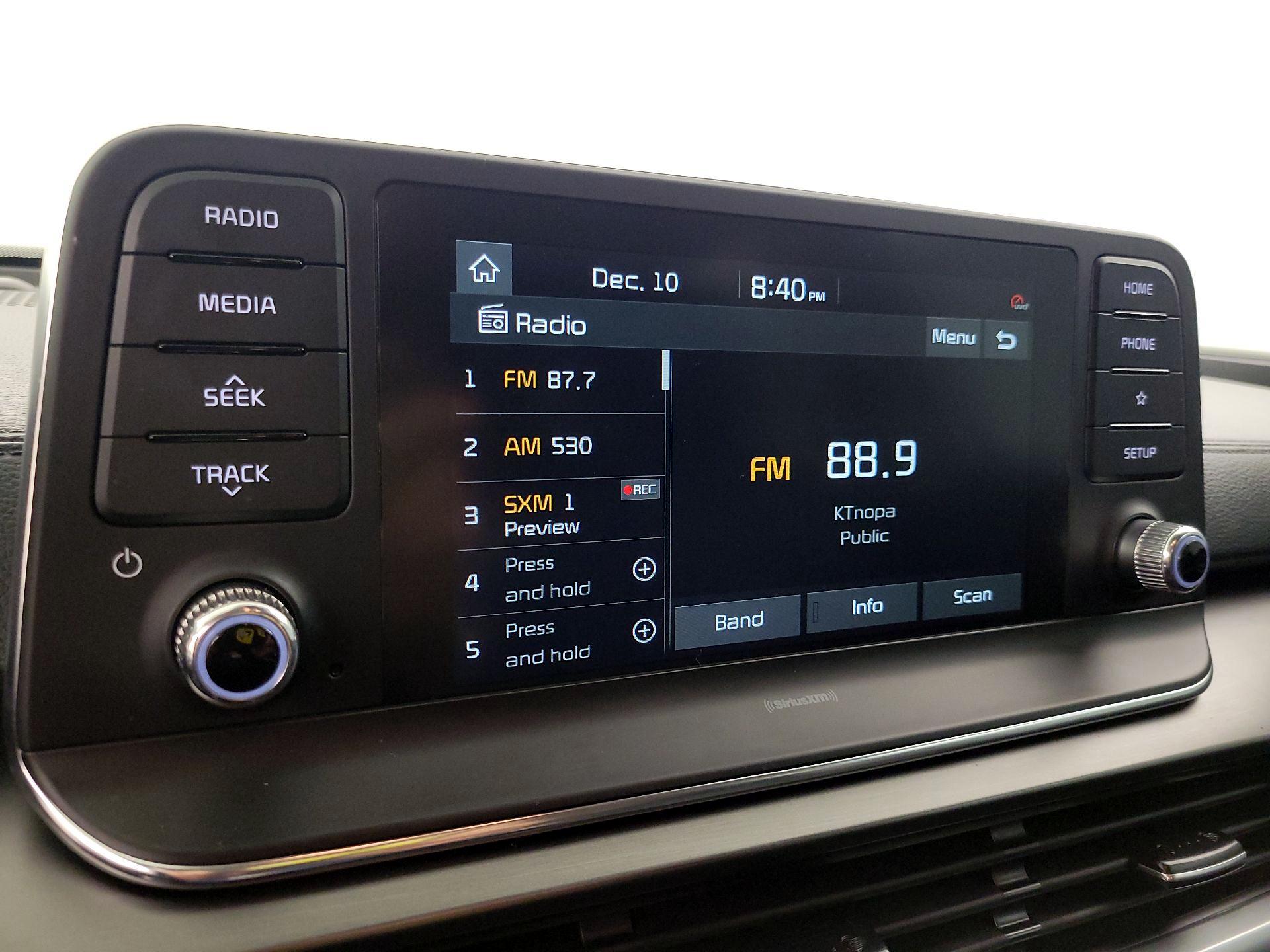 Thumbnail: 2021 Kia Telluride - 15