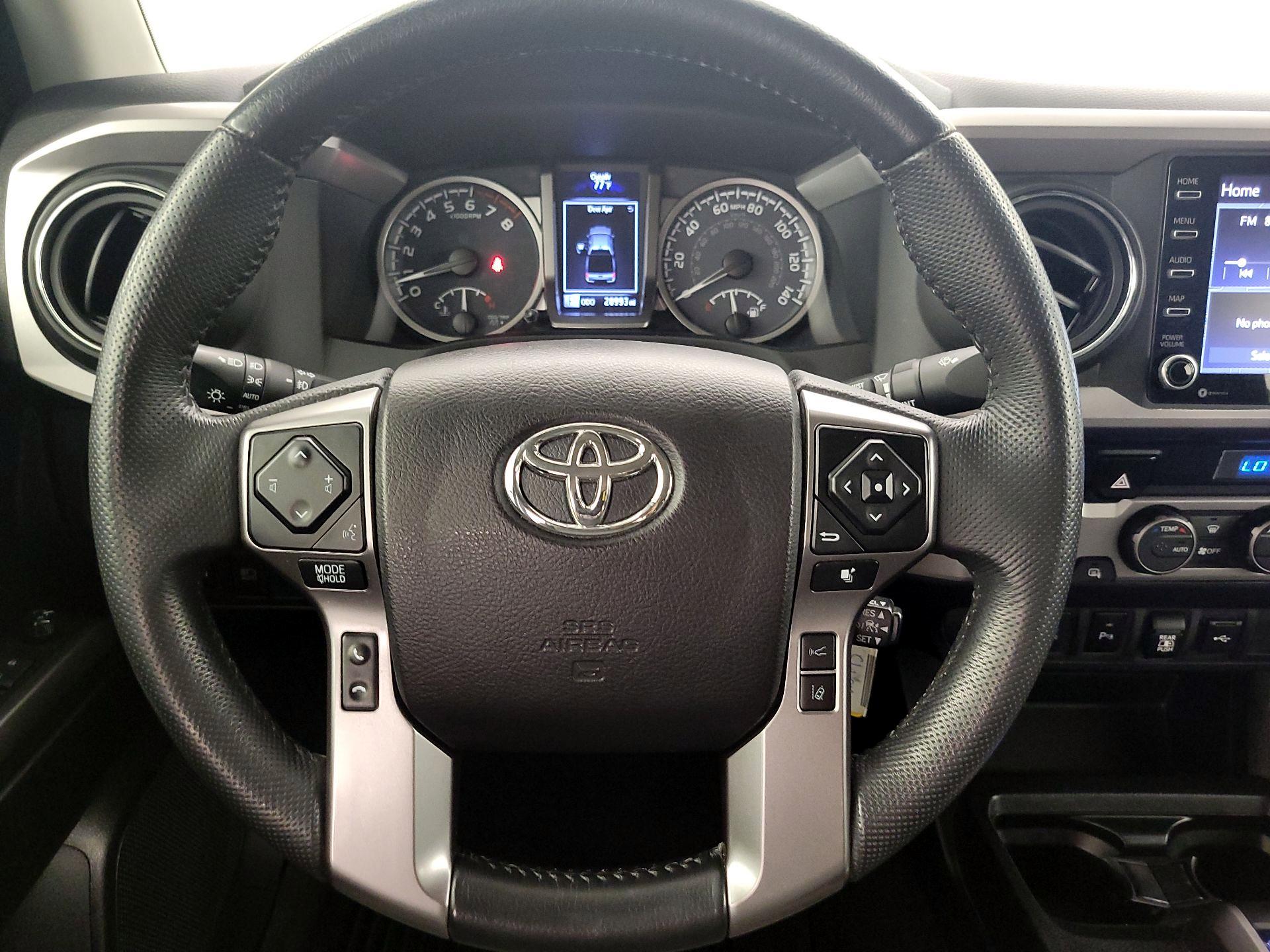 Thumbnail: 2021 Toyota Tacoma - 10