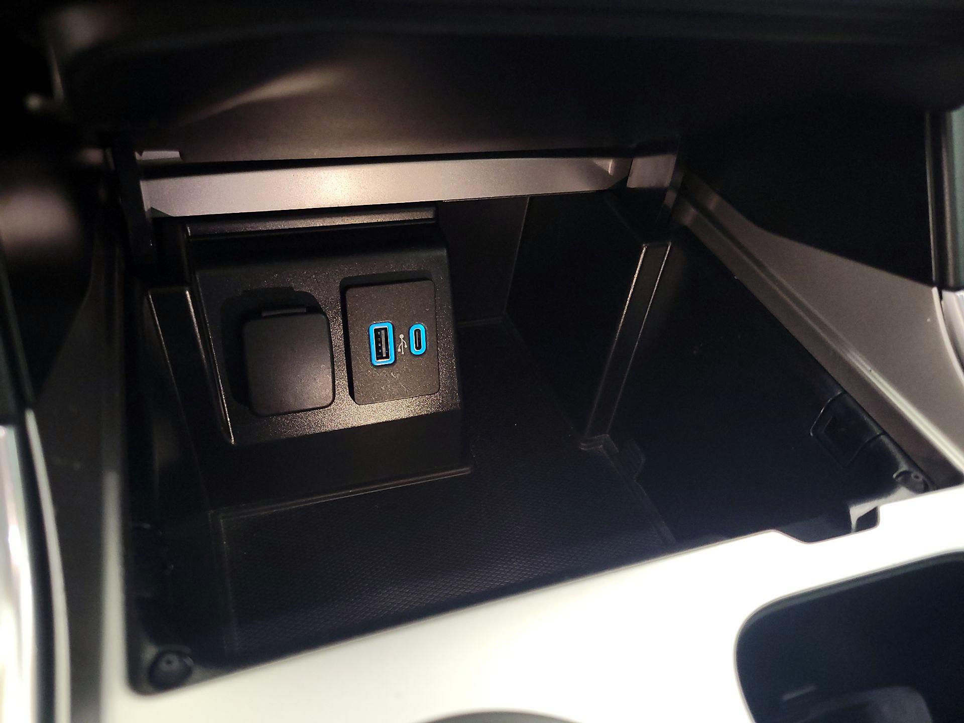 Thumbnail: 2020 Ford Explorer - 19