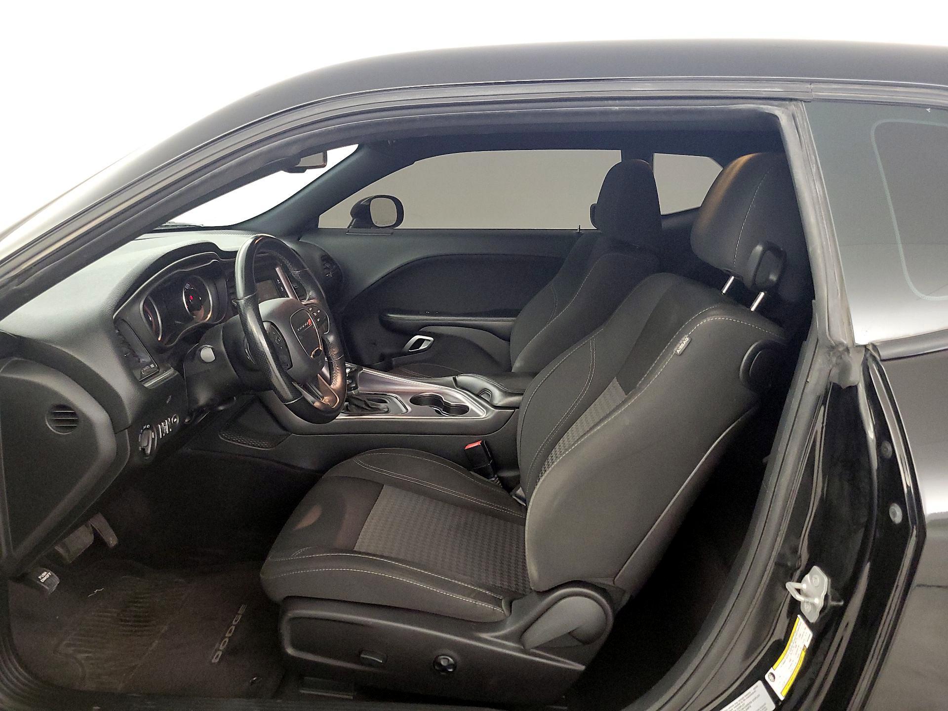 Thumbnail: 2016 Dodge Challenger - 11