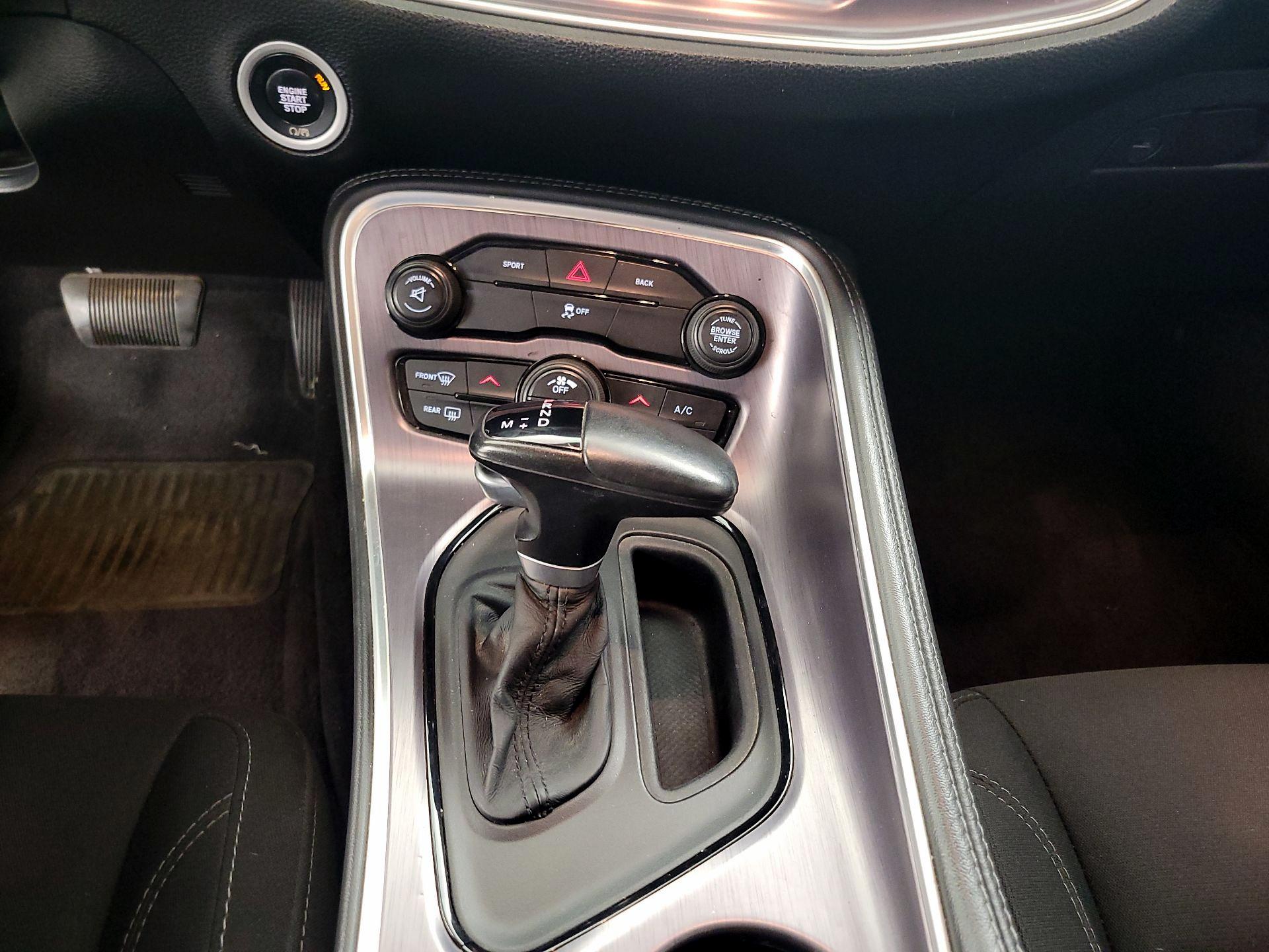 Thumbnail: 2016 Dodge Challenger - 17