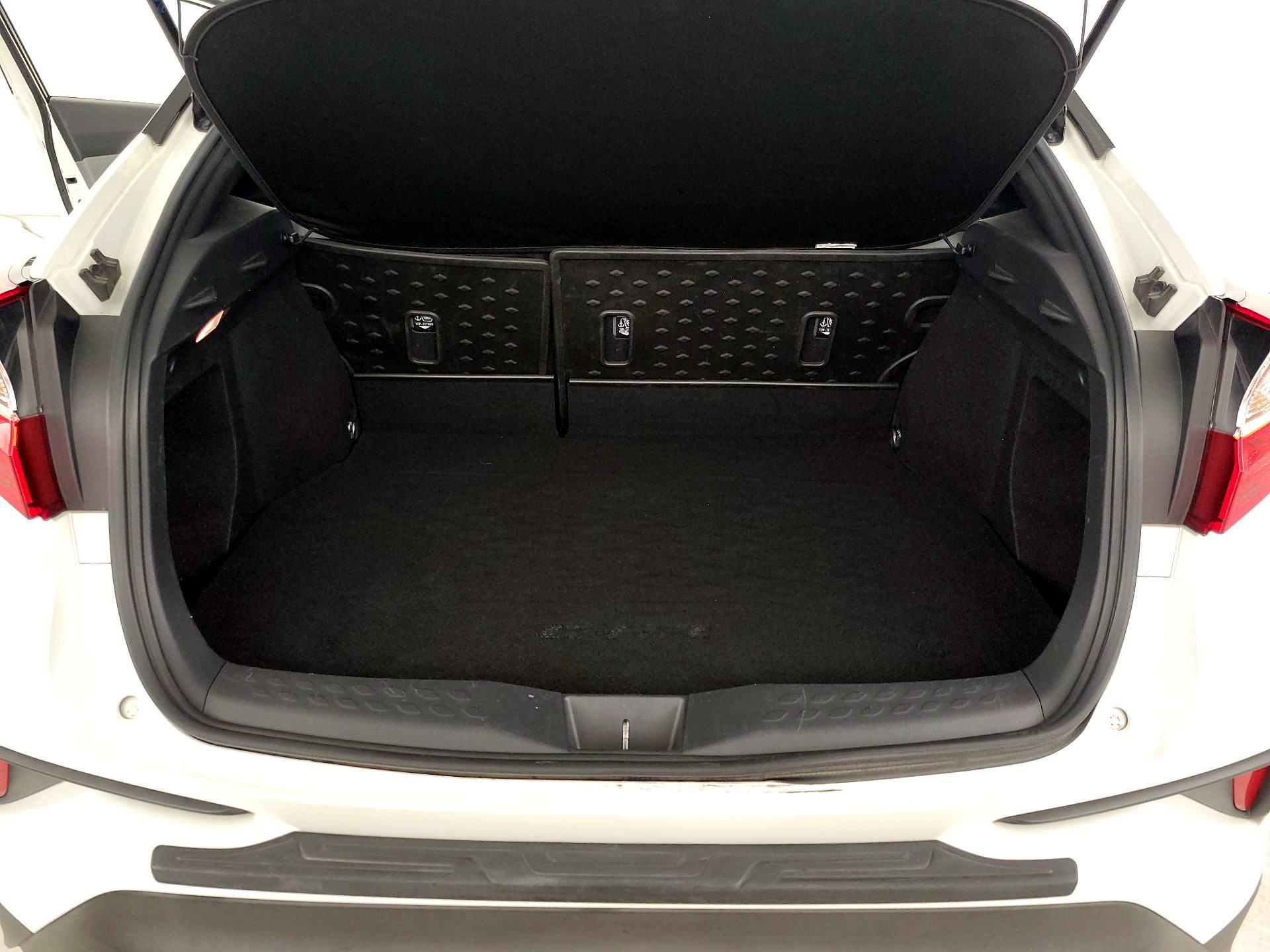 Thumbnail: 2019 Toyota C-HR - 20