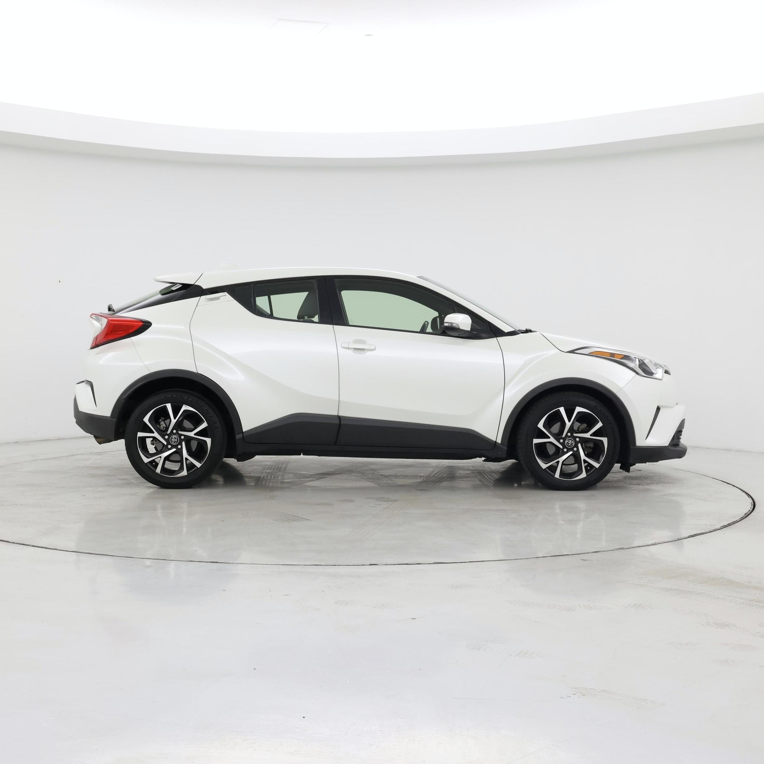 Thumbnail: 2019 Toyota C-HR - 7