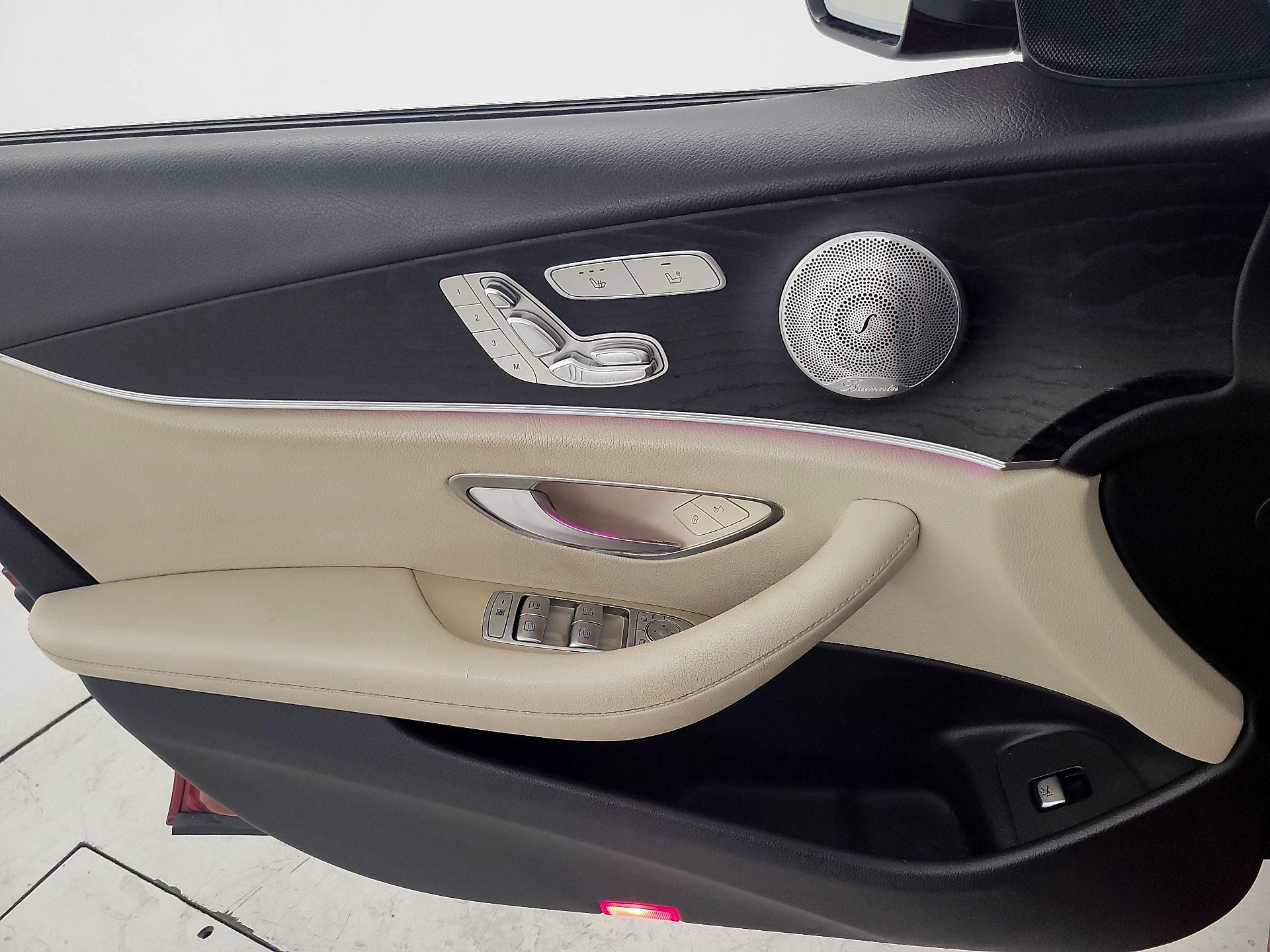 Thumbnail: 2017 Mercedes-Benz E-Class - 12