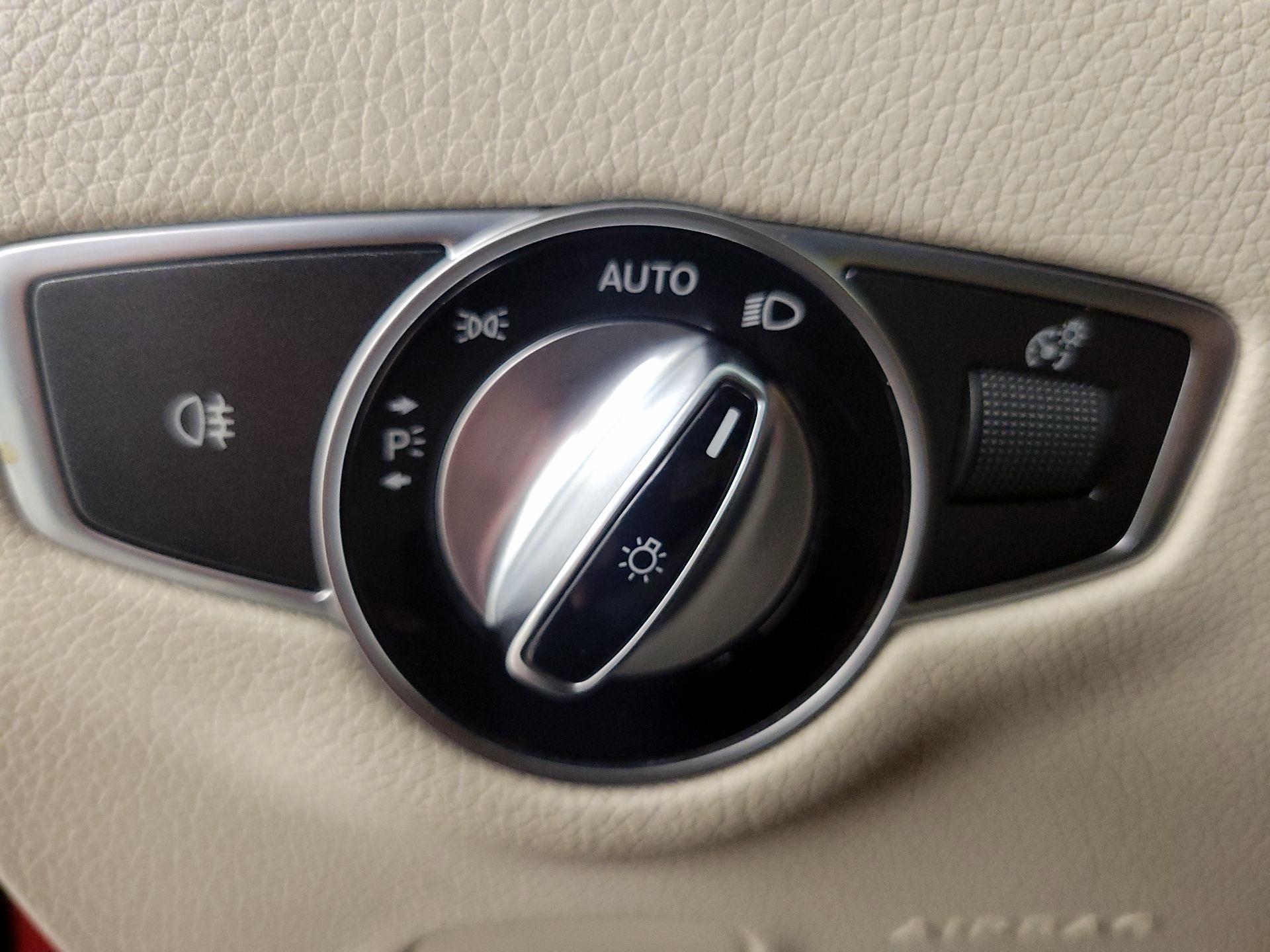 Thumbnail: 2017 Mercedes-Benz E-Class - 13