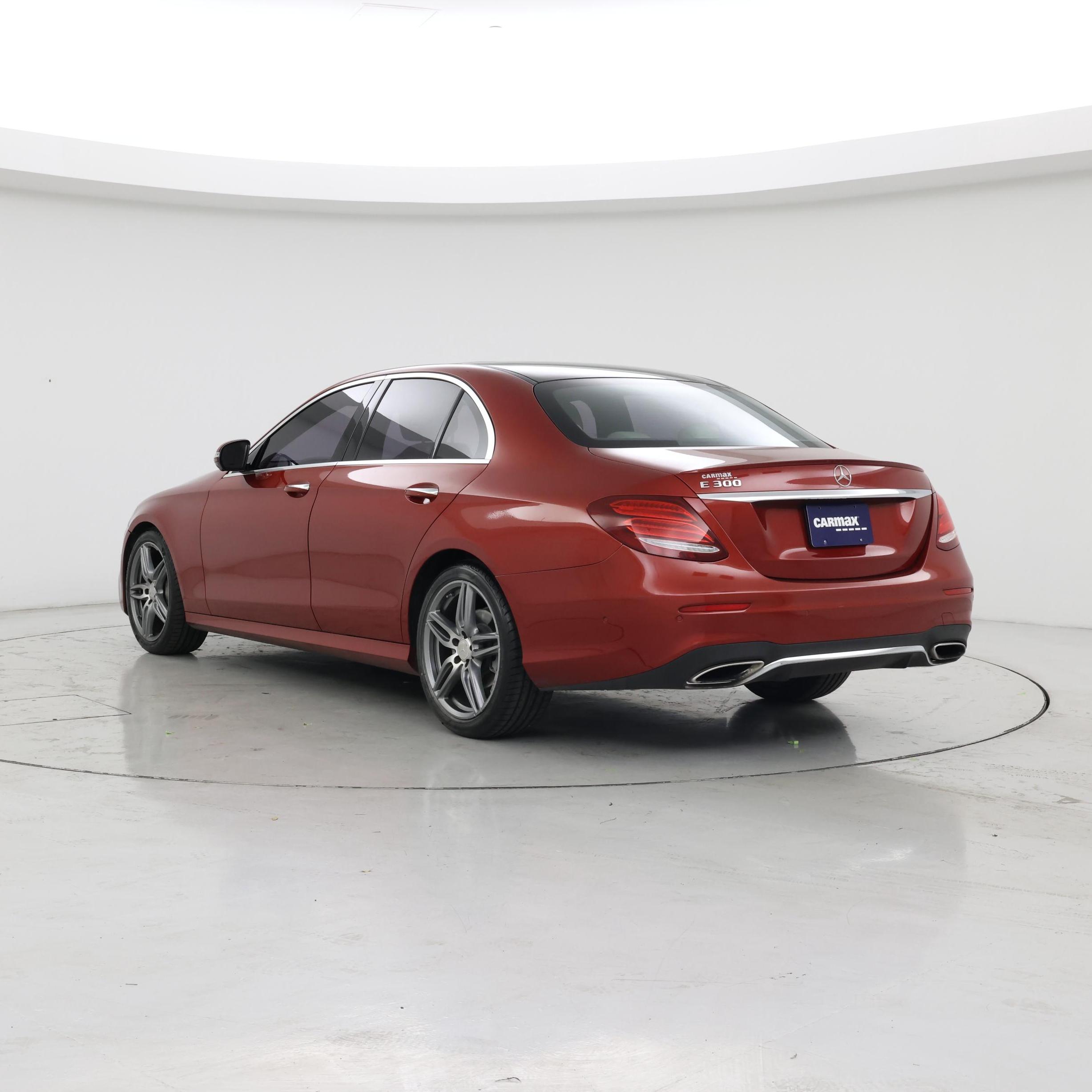 Thumbnail: 2017 Mercedes-Benz E-Class - 2