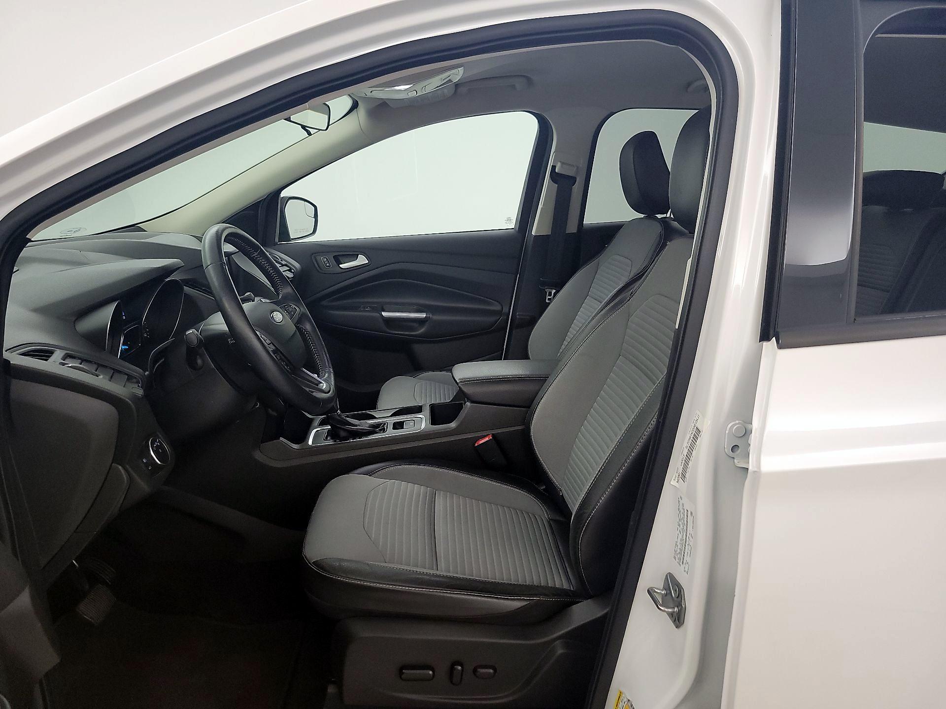 Thumbnail: 2019 Ford Escape - 11