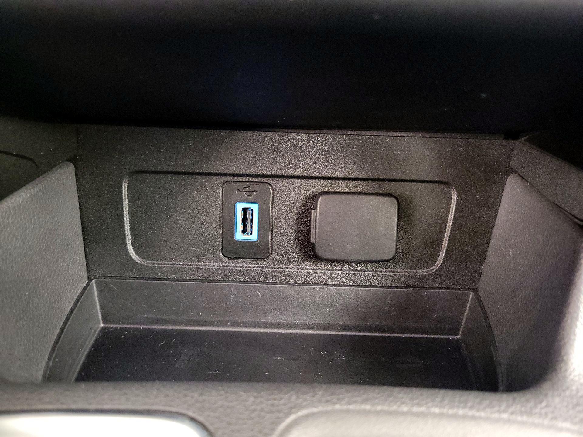 Thumbnail: 2019 Ford Escape - 18