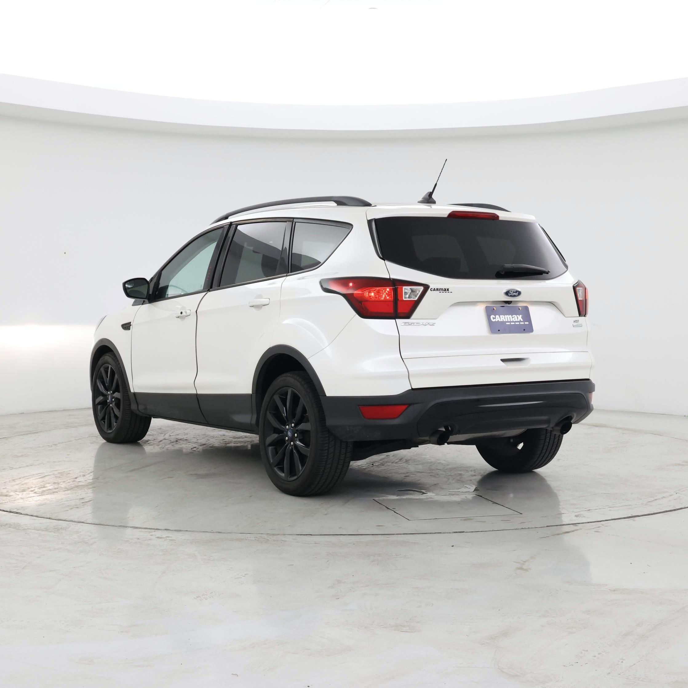 Thumbnail: 2019 Ford Escape - 2