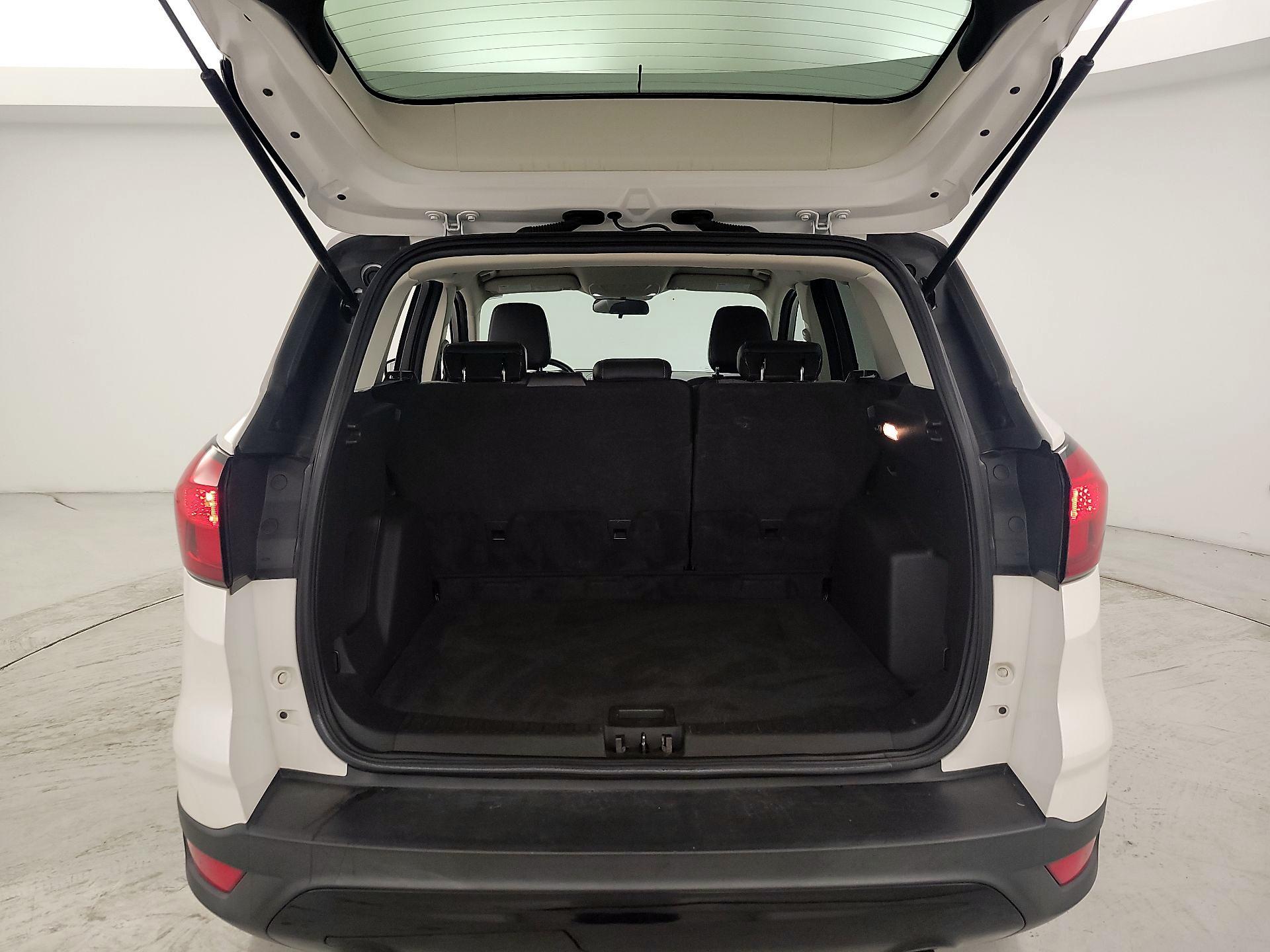 Thumbnail: 2019 Ford Escape - 20