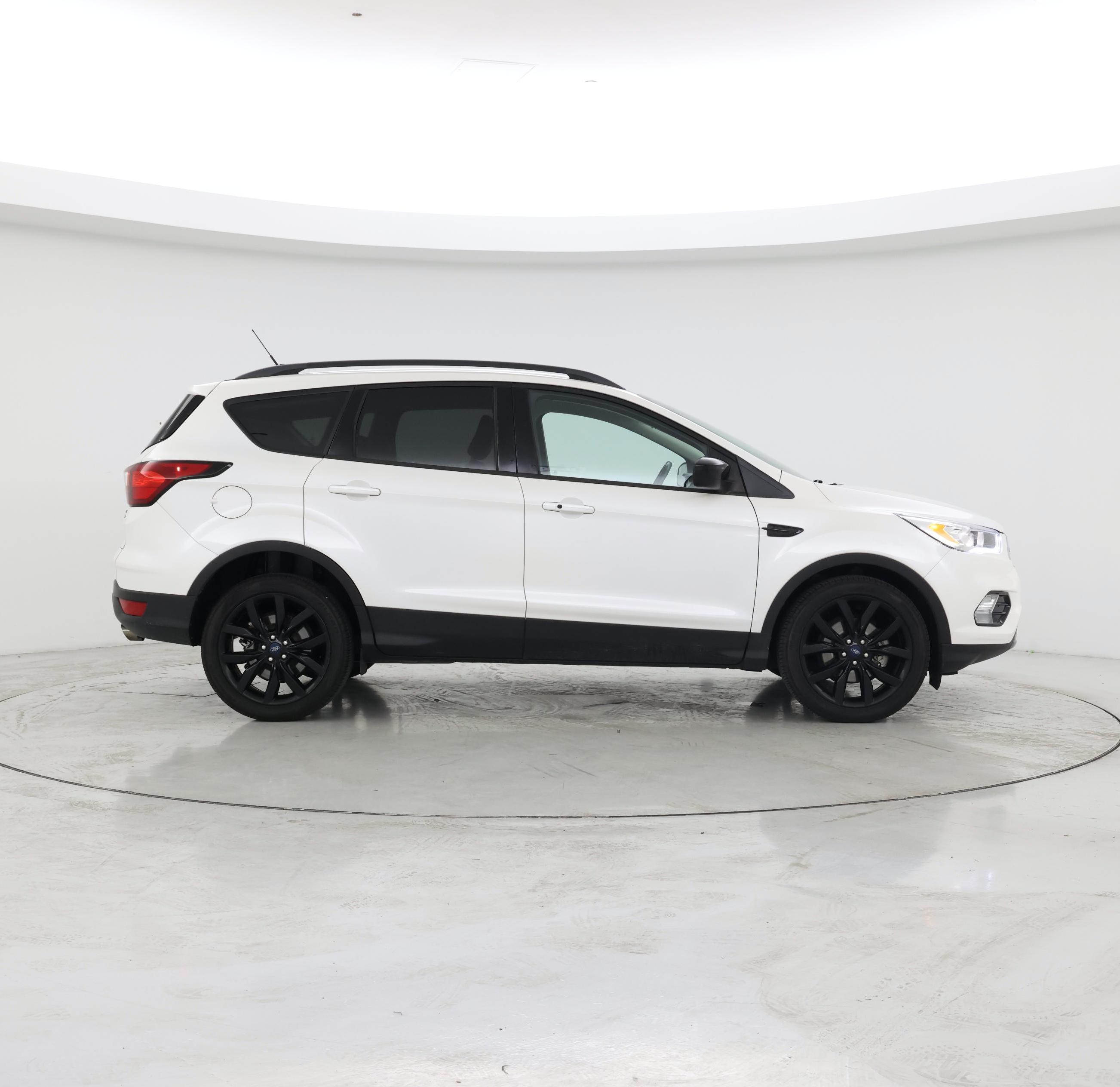 Thumbnail: 2019 Ford Escape - 7