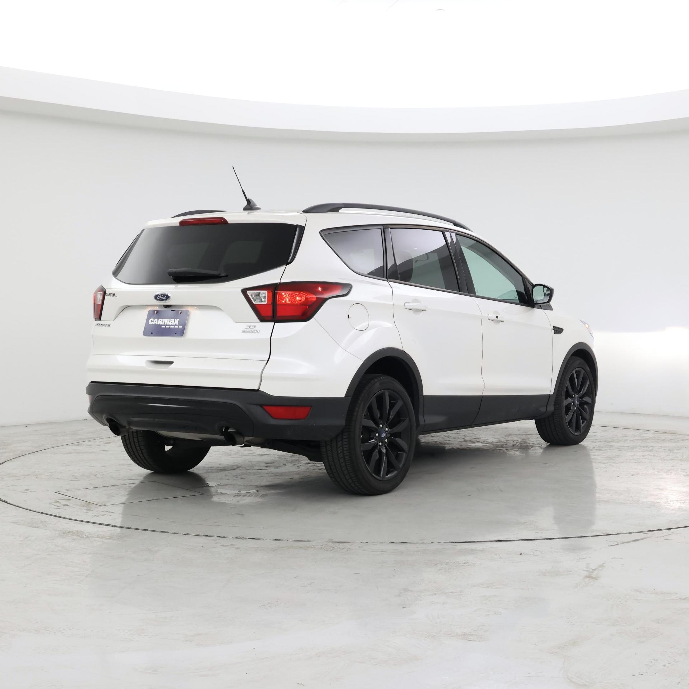 Thumbnail: 2019 Ford Escape - 8