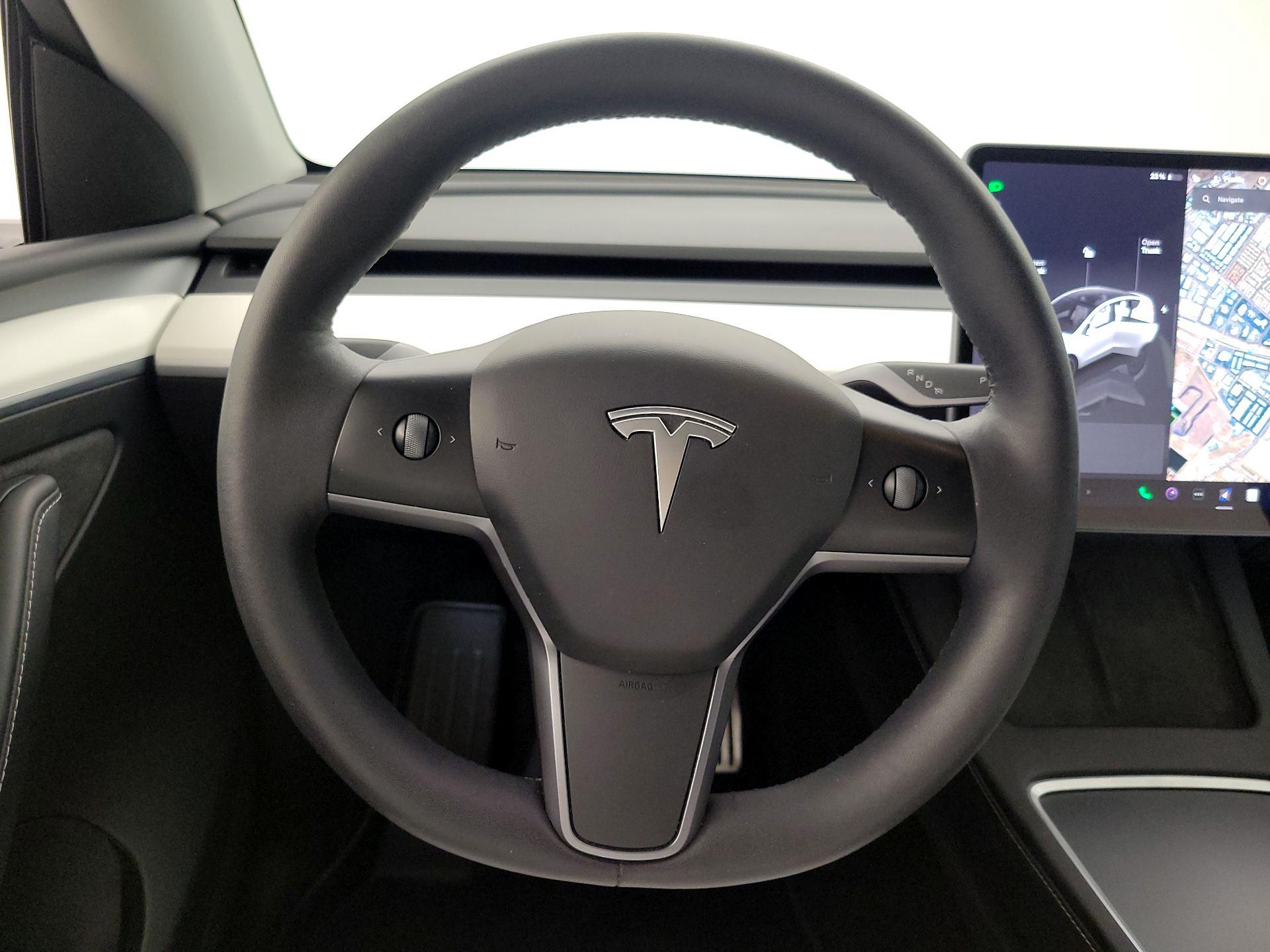 Thumbnail: 2023 Tesla Model Y - 10