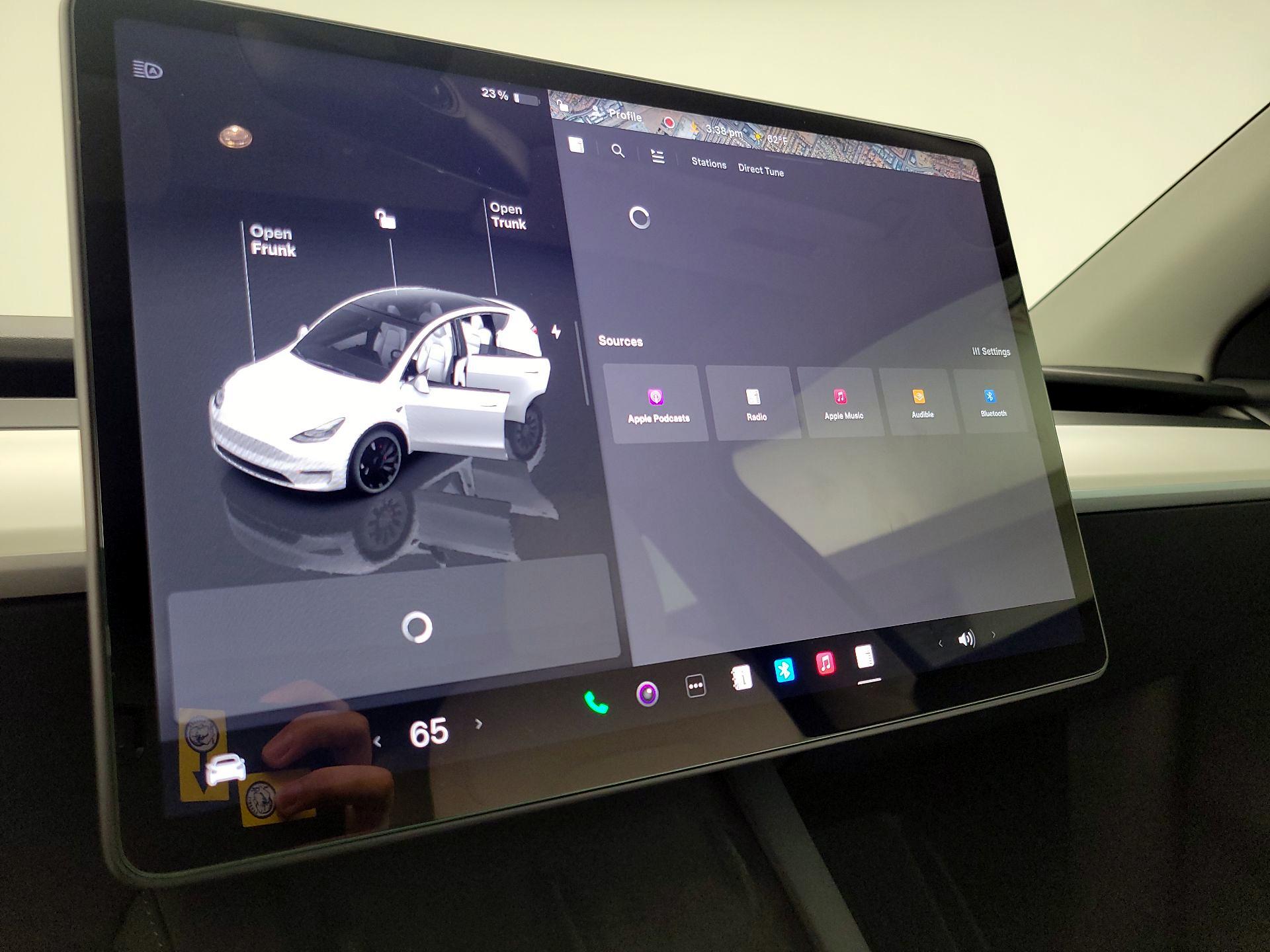 Thumbnail: 2023 Tesla Model Y - 15