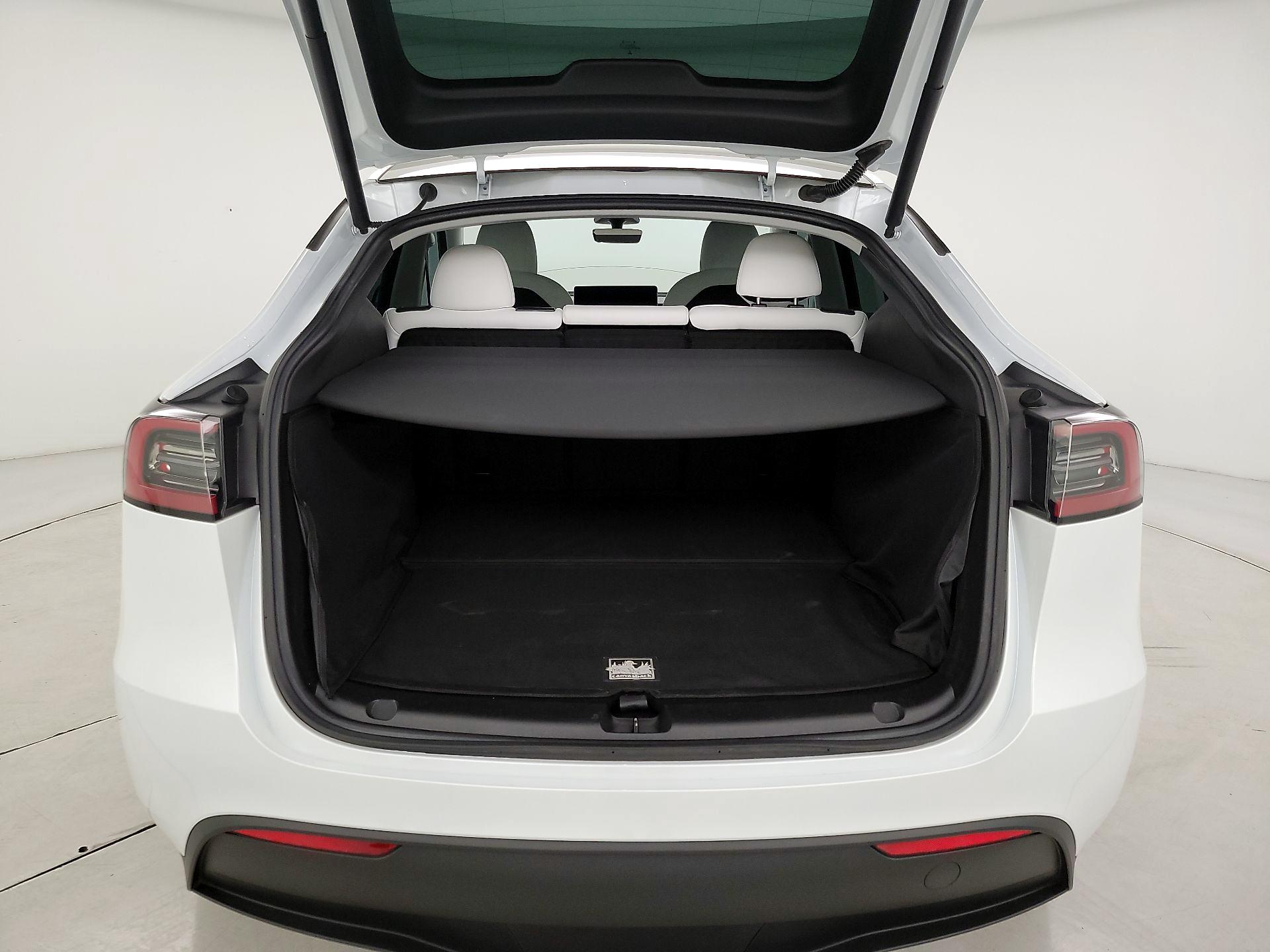 Thumbnail: 2023 Tesla Model Y - 20