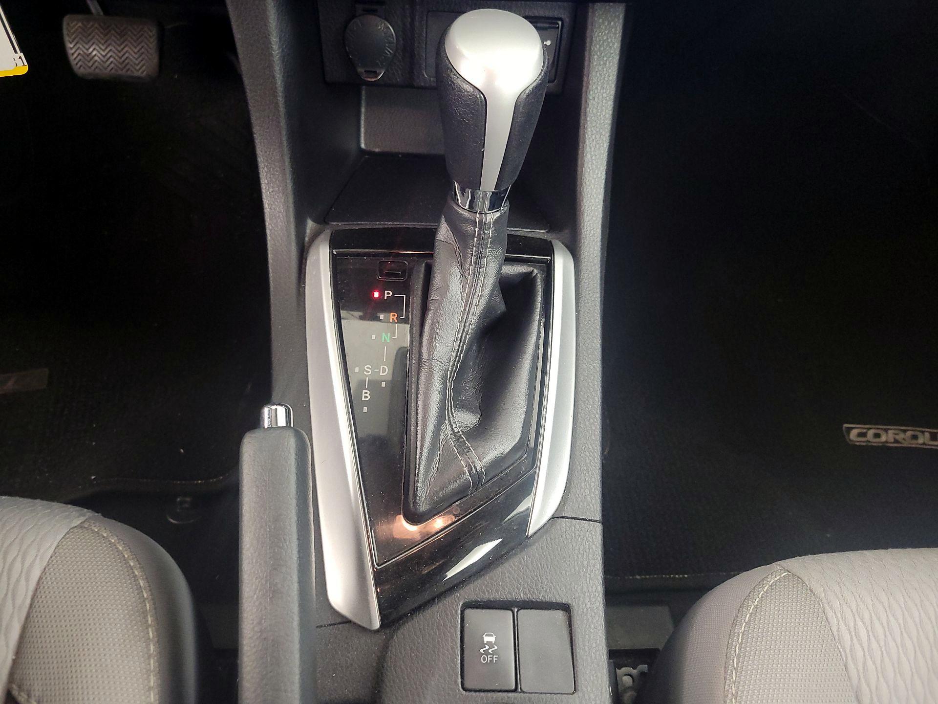 Thumbnail: 2019 Toyota Corolla - 17