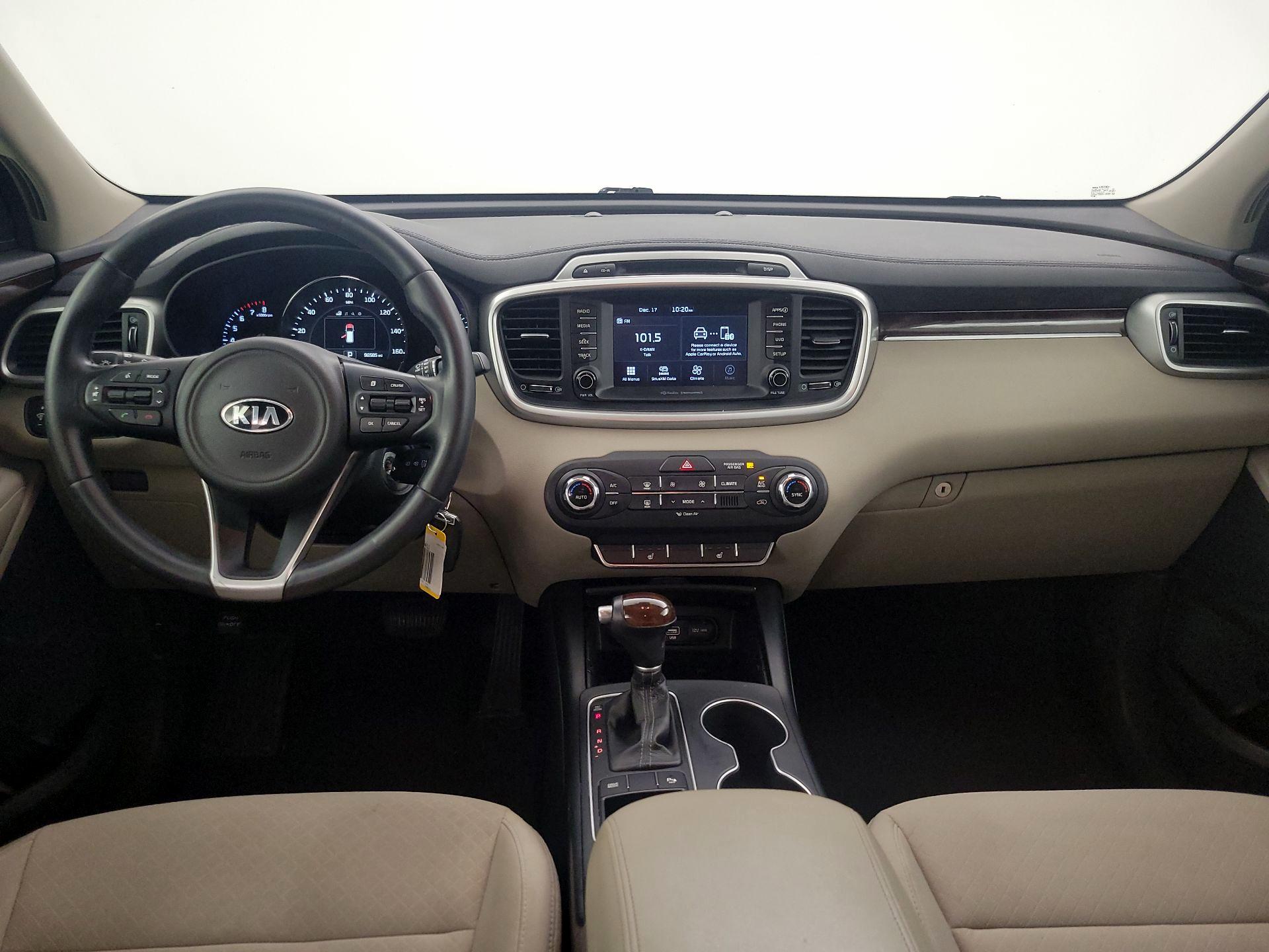 Thumbnail: 2018 Kia Sorento - 9