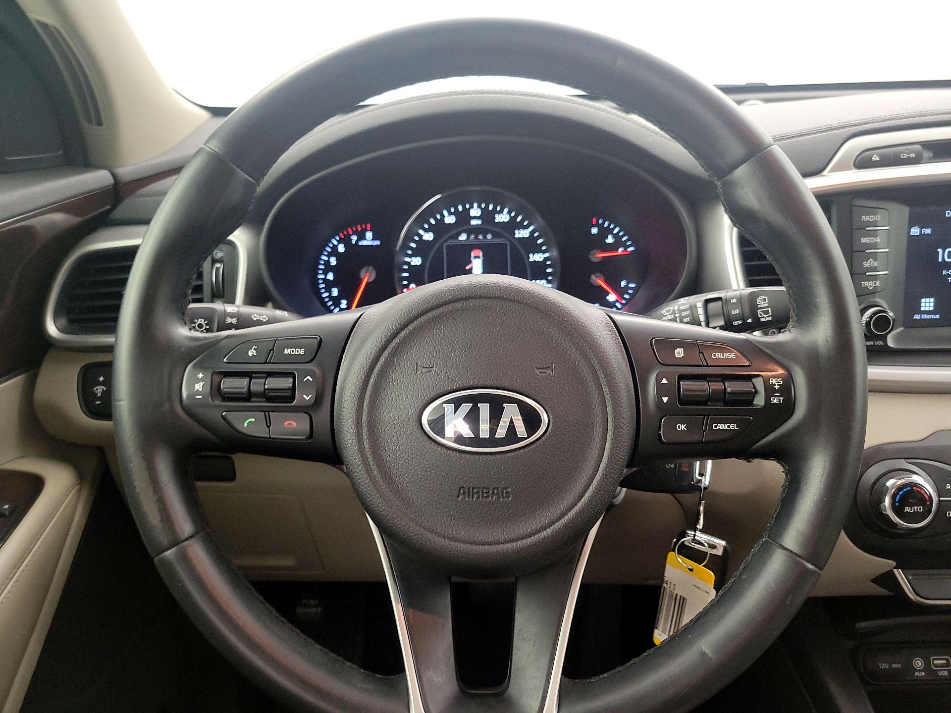 Thumbnail: 2018 Kia Sorento - 10