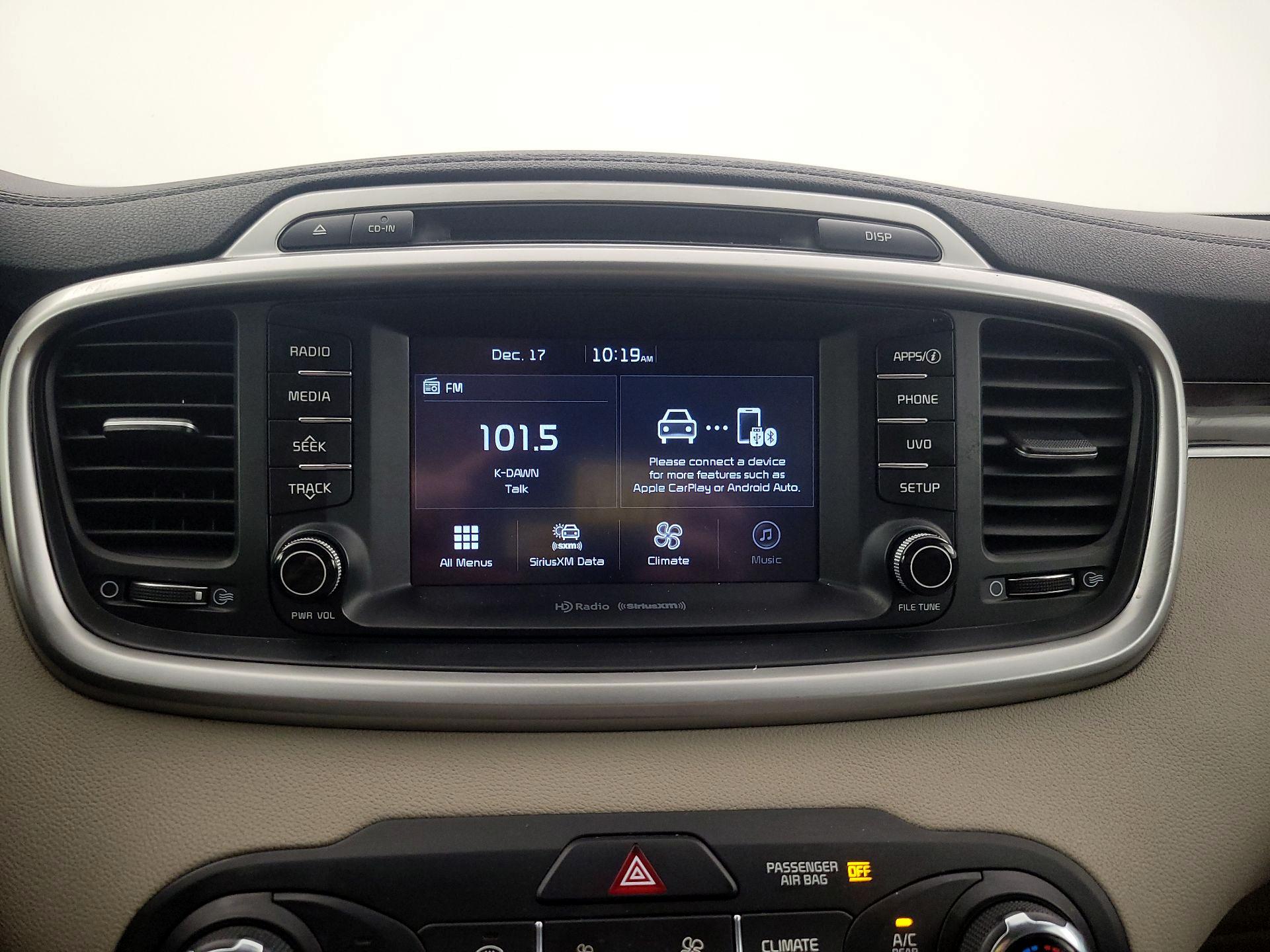 Thumbnail: 2018 Kia Sorento - 15