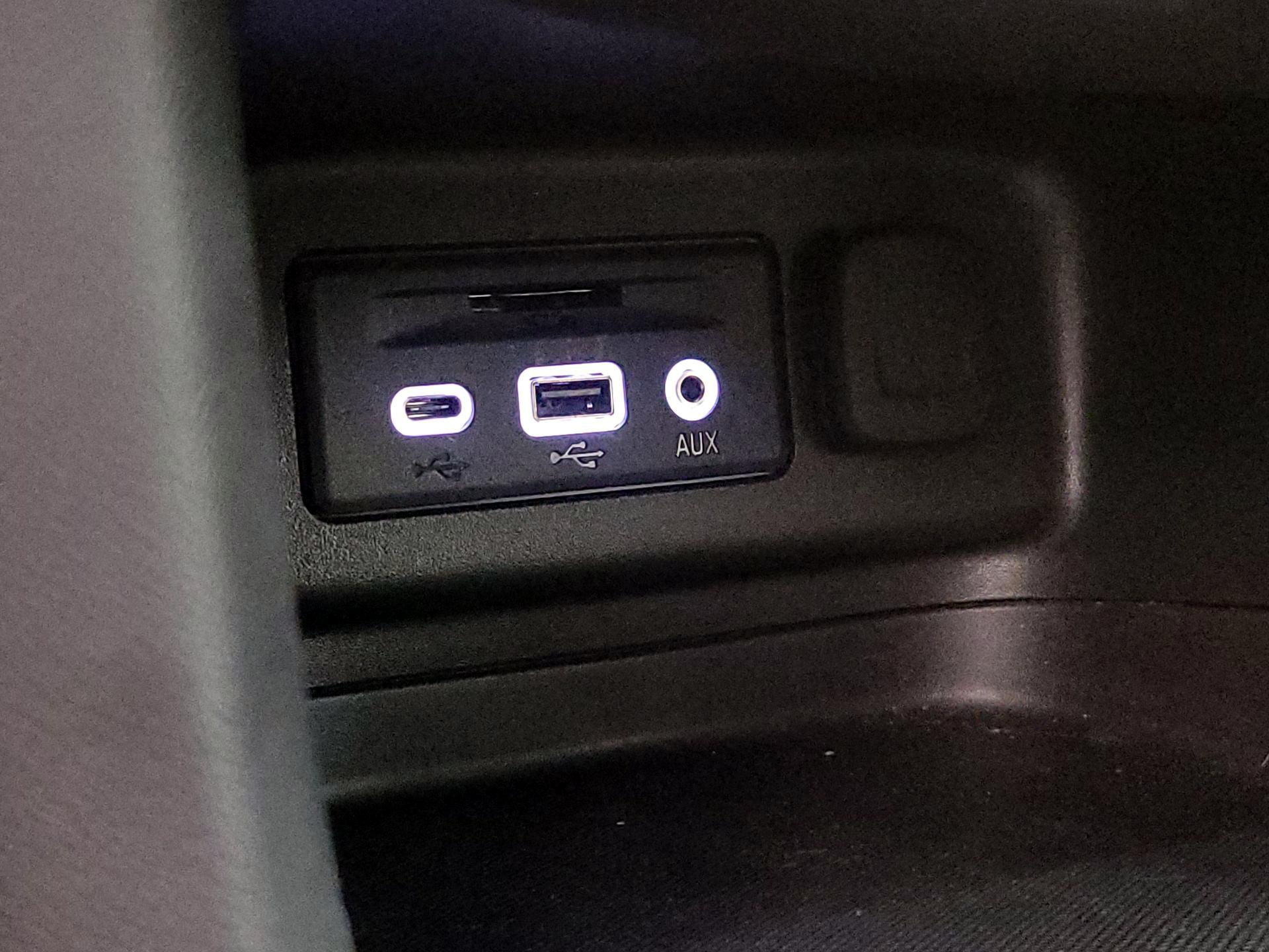 Thumbnail: 2024 Chevrolet Equinox - 18