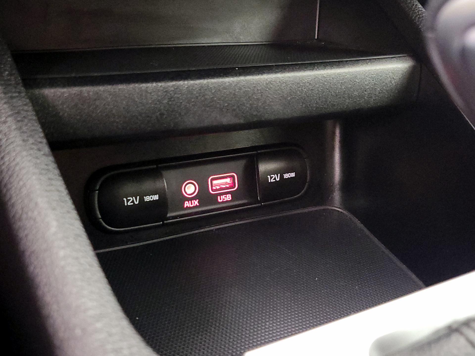 Thumbnail: 2021 Kia Forte - 18