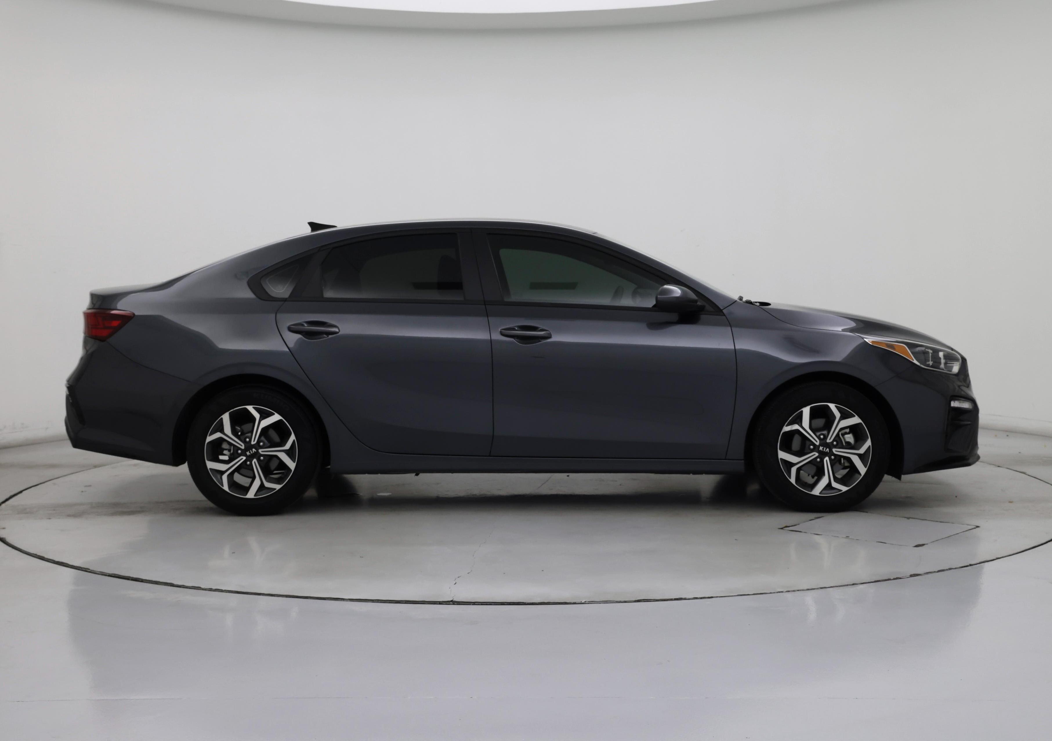 Thumbnail: 2021 Kia Forte - 7