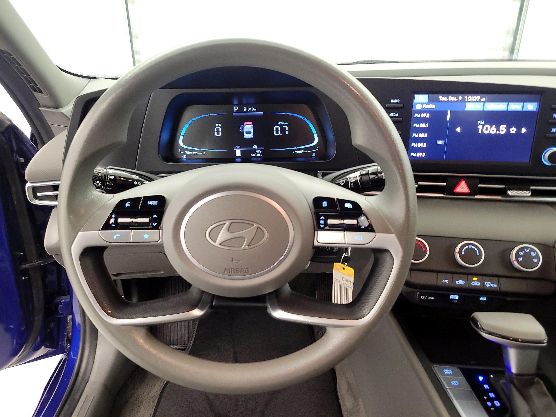 Thumbnail: 2024 Hyundai Elantra - 10