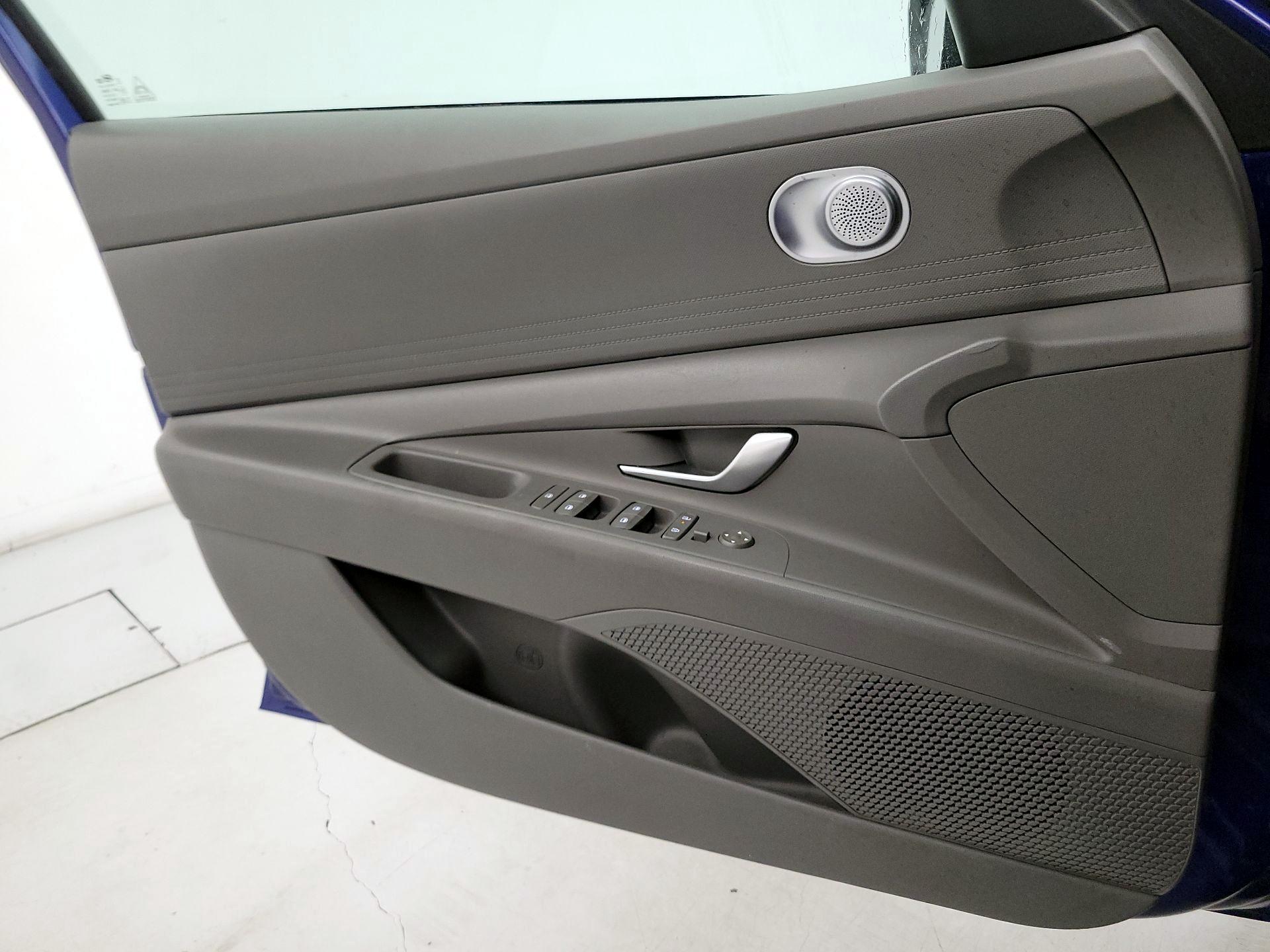 Thumbnail: 2024 Hyundai Elantra - 12