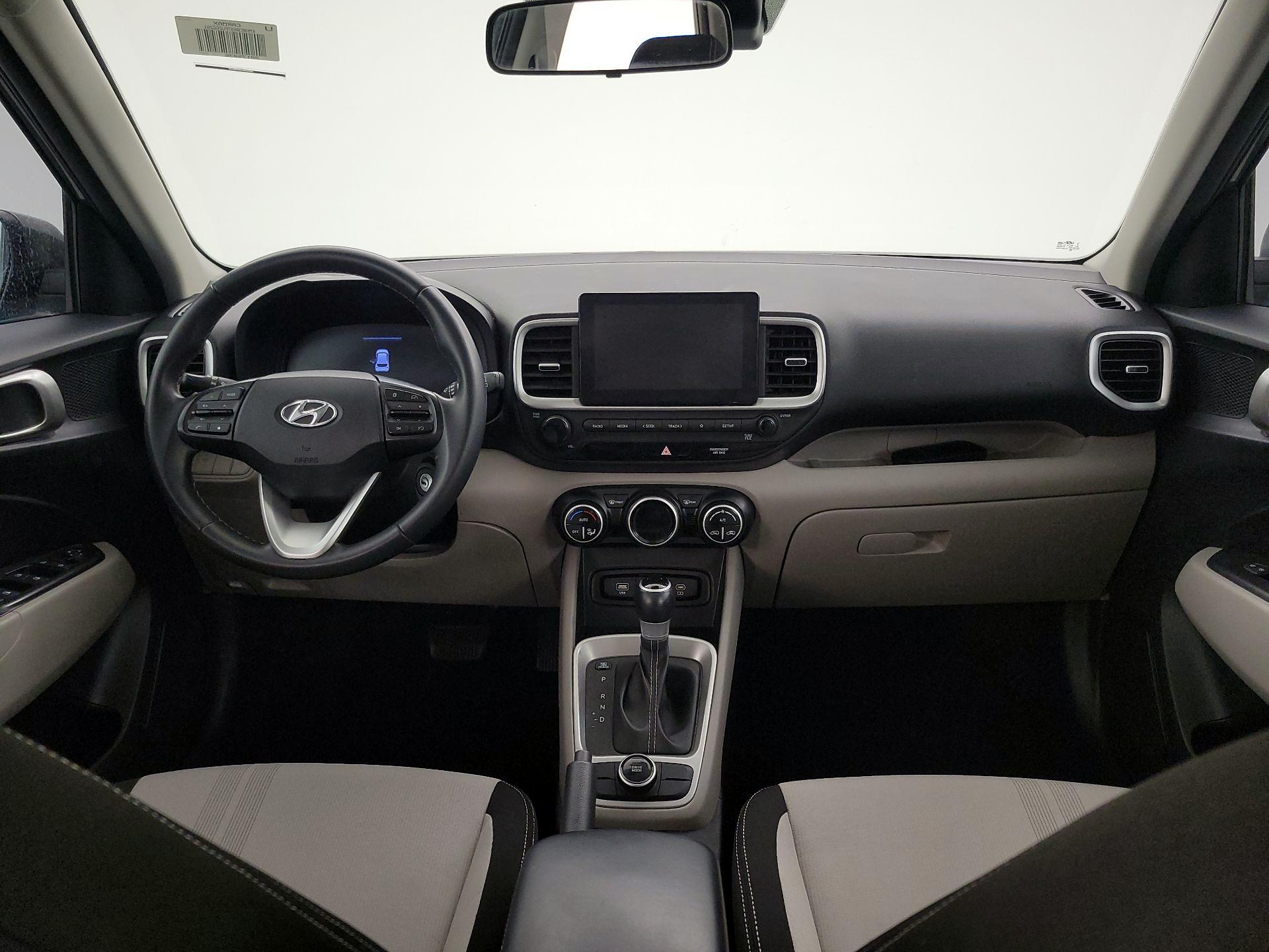 Thumbnail: 2023 Hyundai Venue - 9