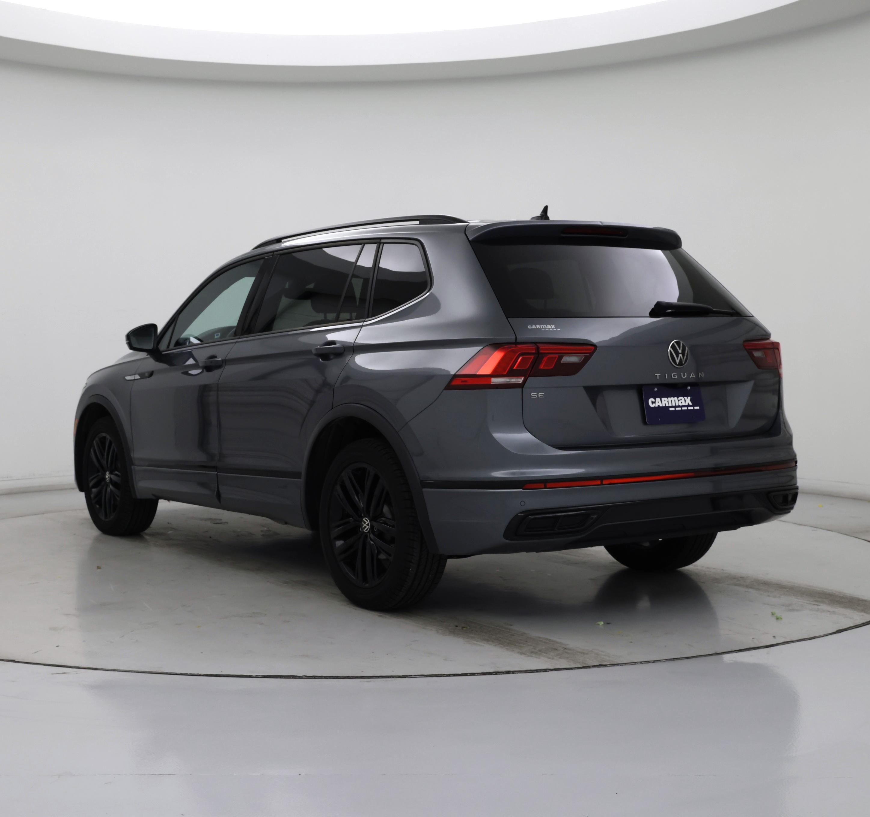 Thumbnail: 2022 Volkswagen Tiguan - 2