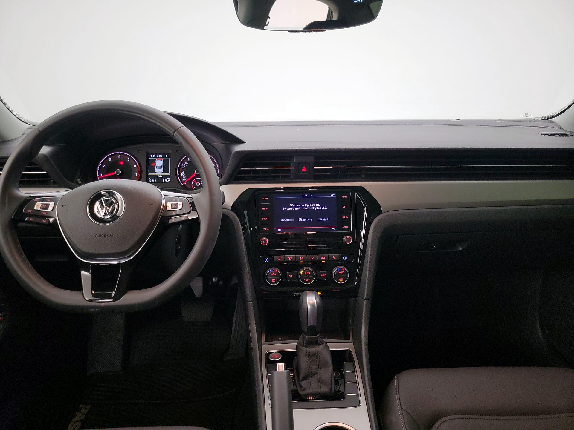 Thumbnail: 2022 Volkswagen Passat - 9