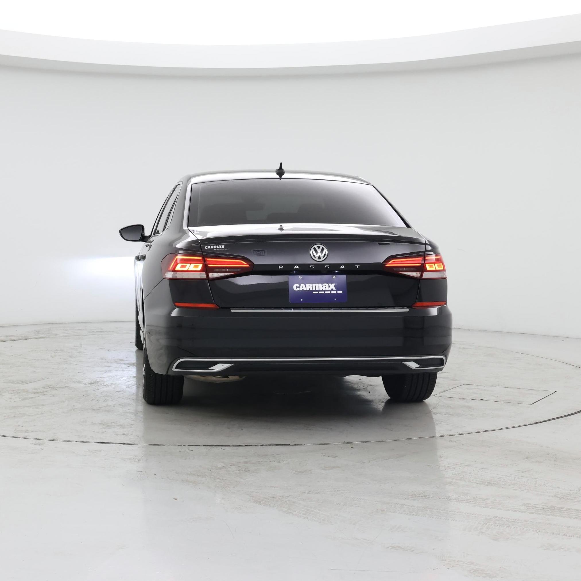 Thumbnail: 2022 Volkswagen Passat - 6