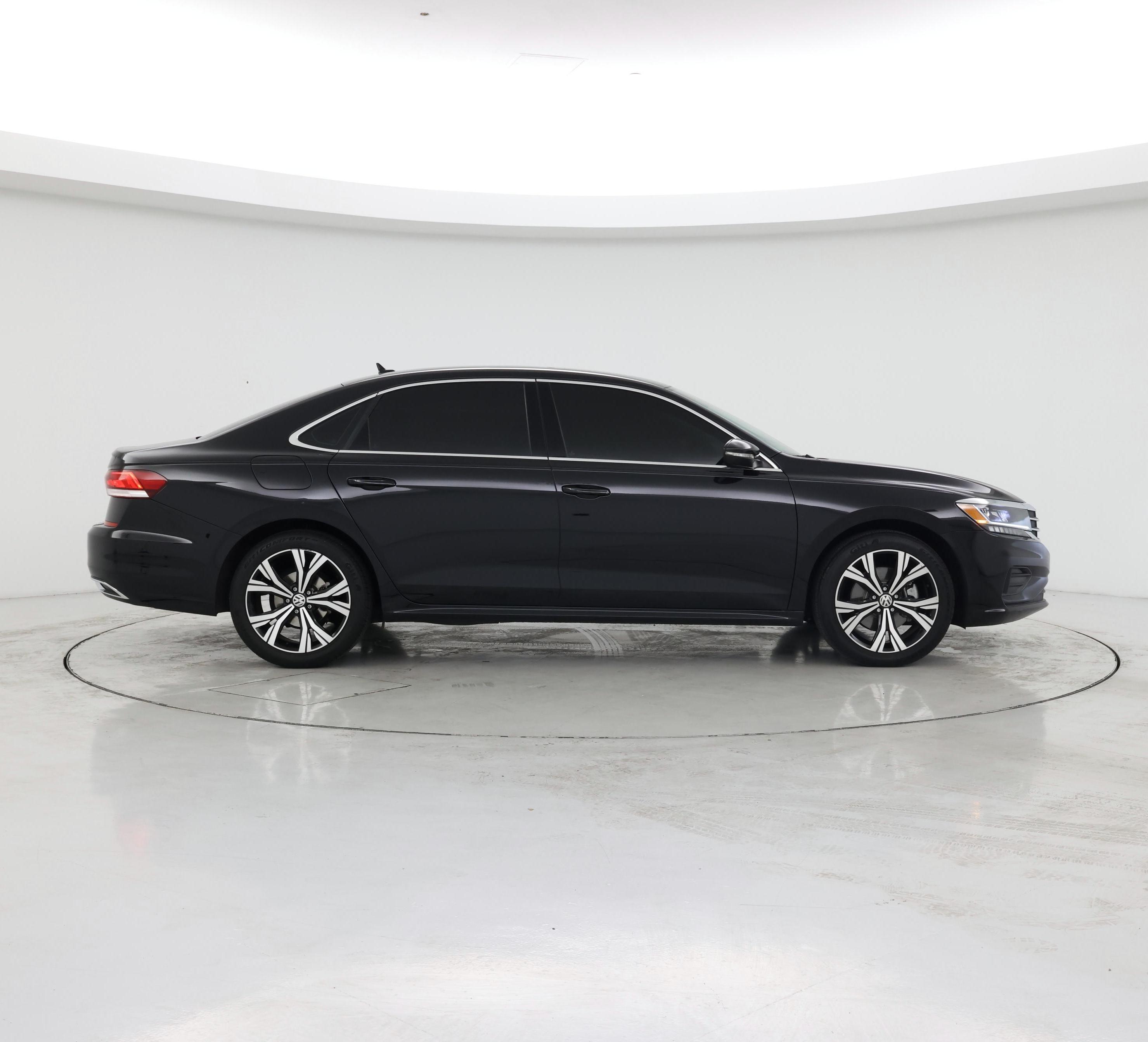 Thumbnail: 2022 Volkswagen Passat - 7