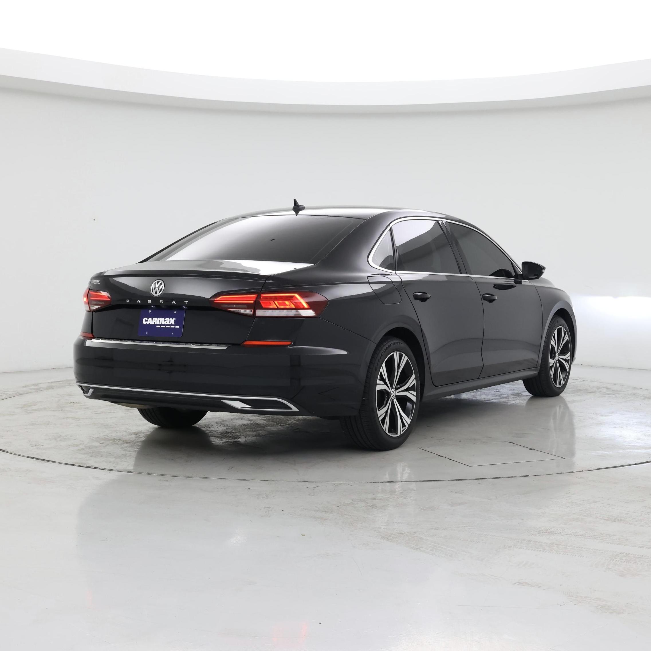 Thumbnail: 2022 Volkswagen Passat - 8