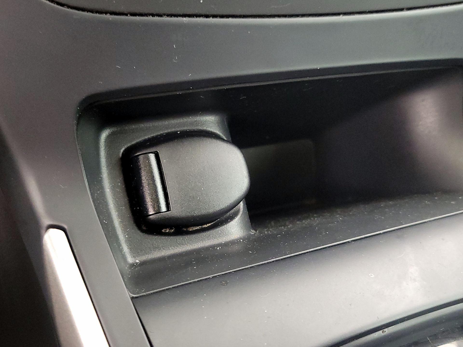 Thumbnail: 2018 Nissan Sentra - 18