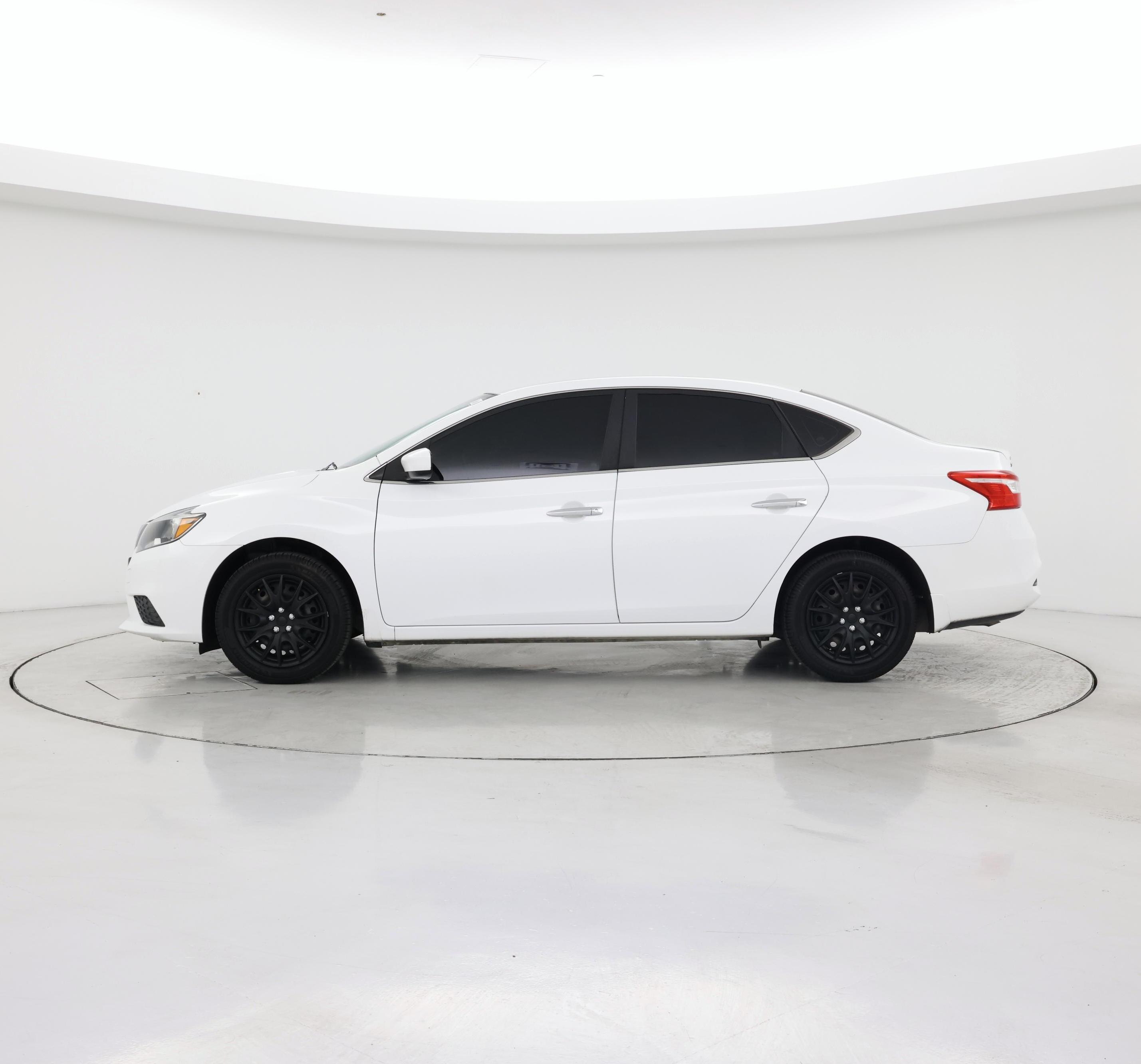 Thumbnail: 2017 Nissan Sentra - 3