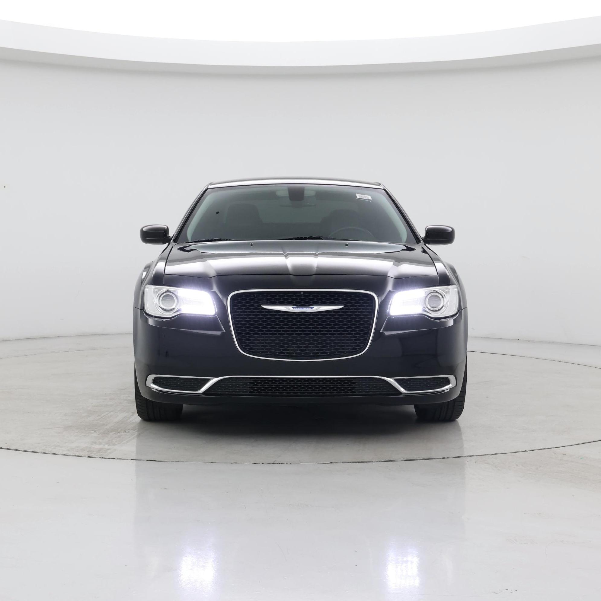 Thumbnail: 2018 Chrysler 300 - 5