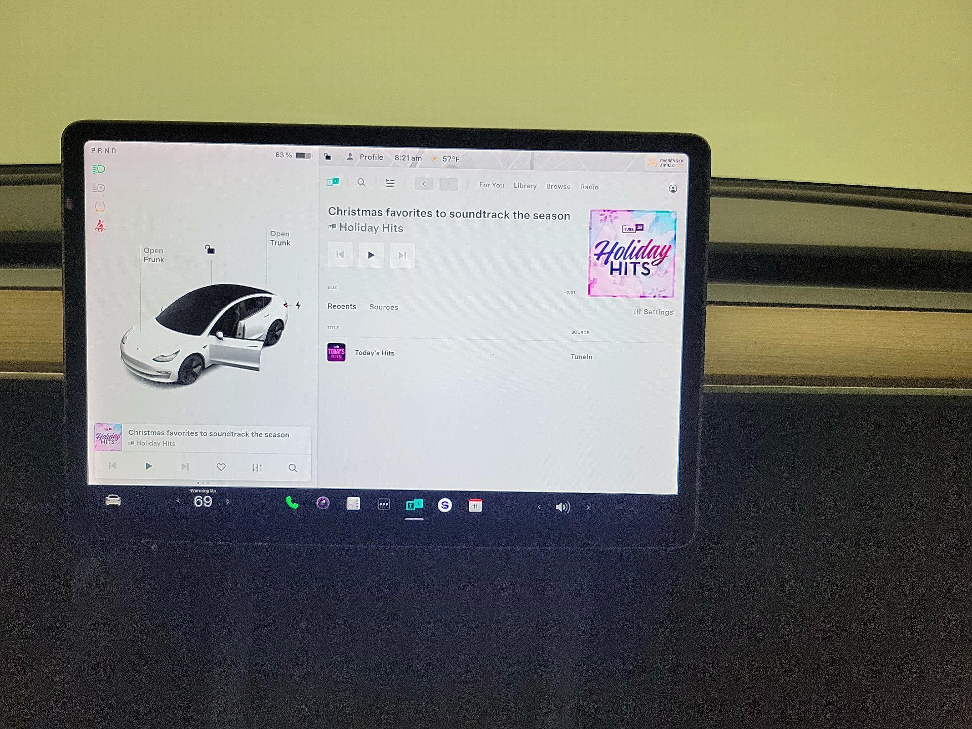 Thumbnail: 2021 Tesla Model 3 - 15