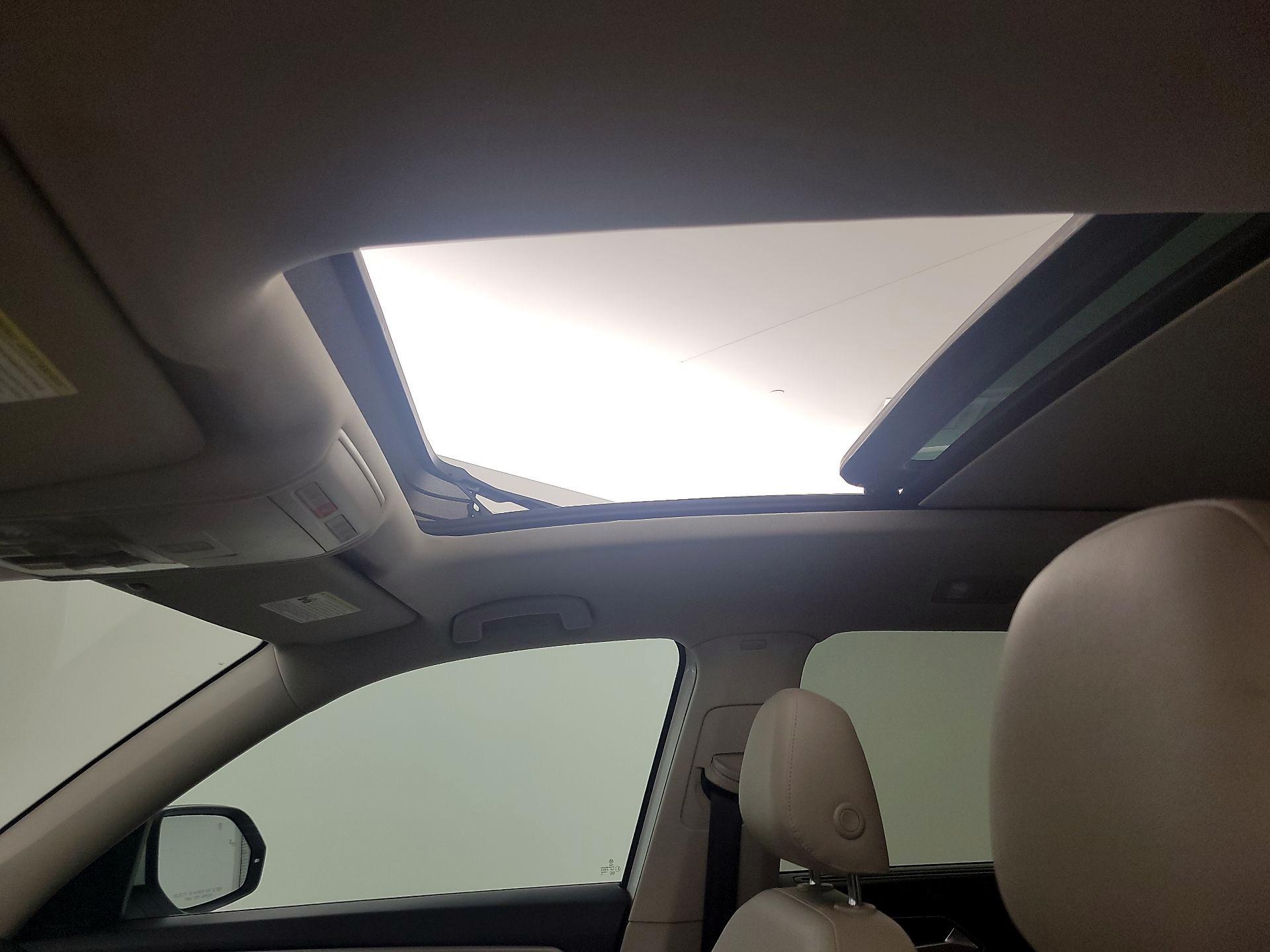 Thumbnail: 2019 Volkswagen Atlas - 19