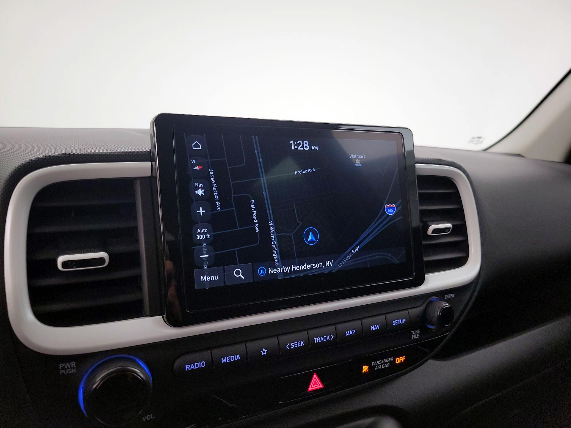 Thumbnail: 2023 Hyundai Venue - 14