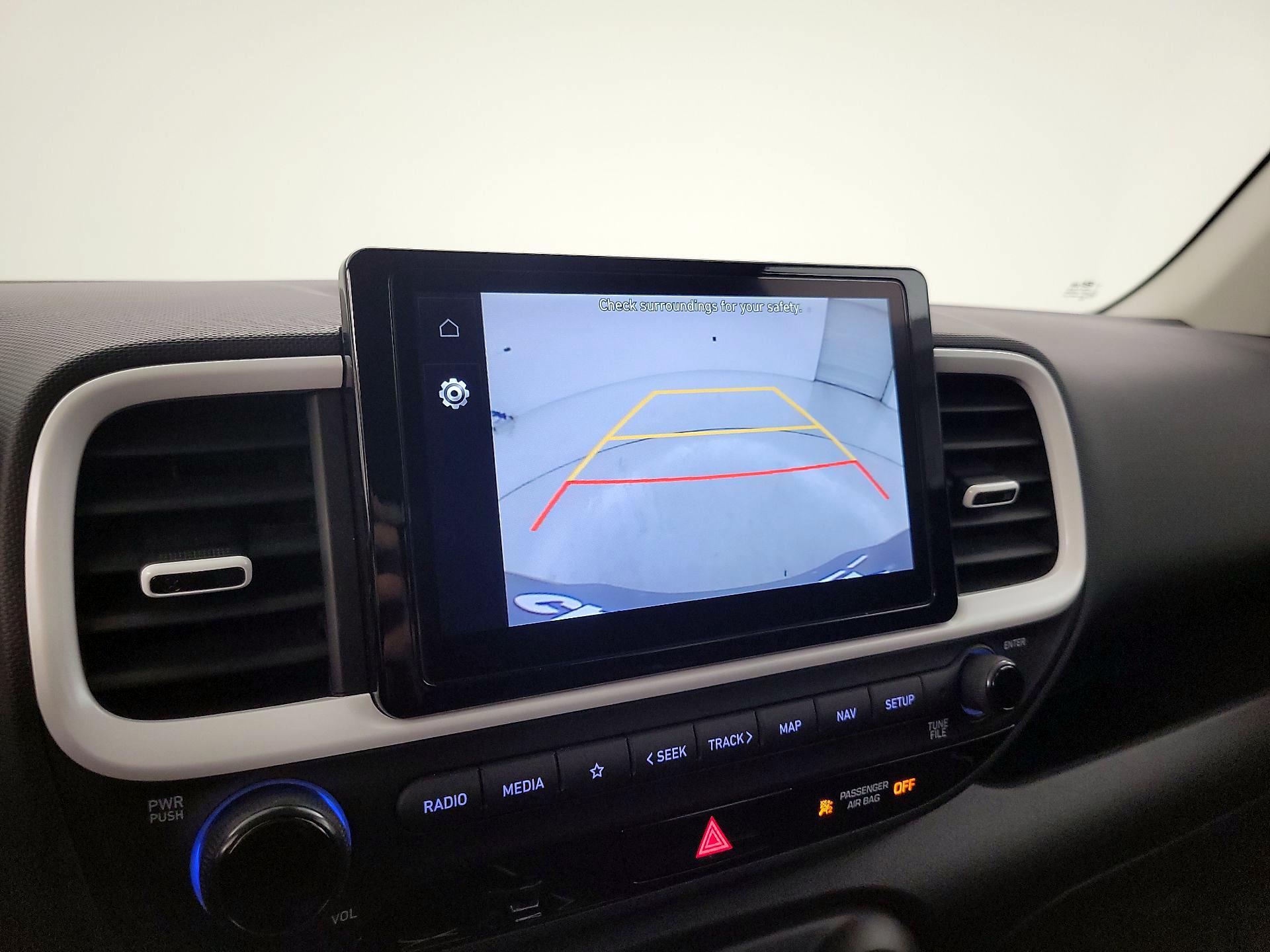 Thumbnail: 2023 Hyundai Venue - 15