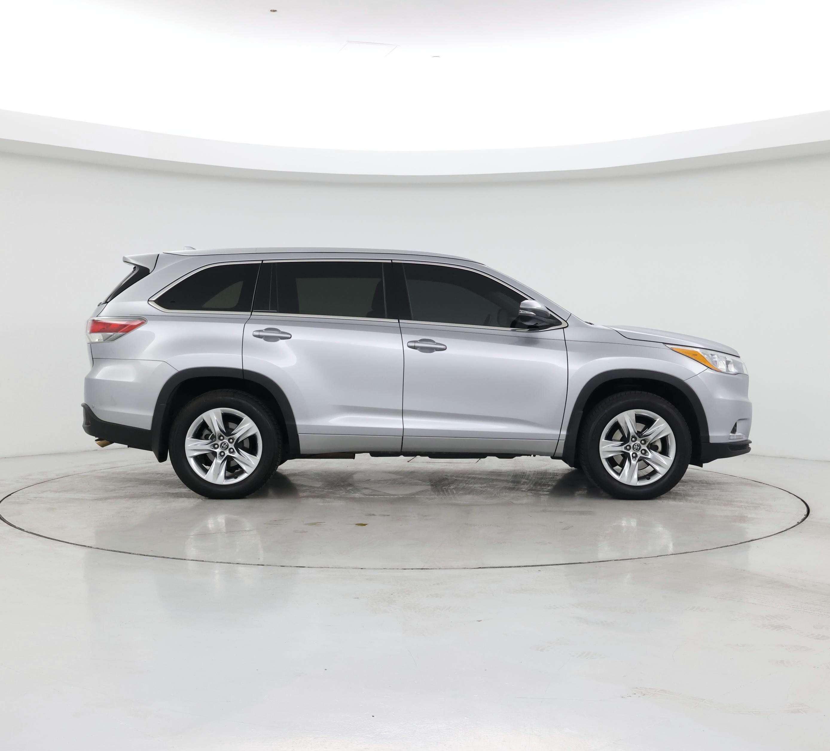Thumbnail: 2016 Toyota Highlander - 7